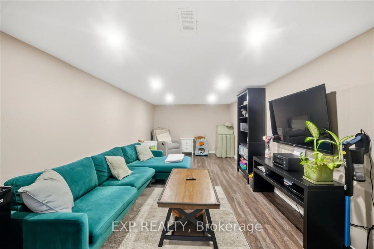166 Catharine Avenue Property Photo 22