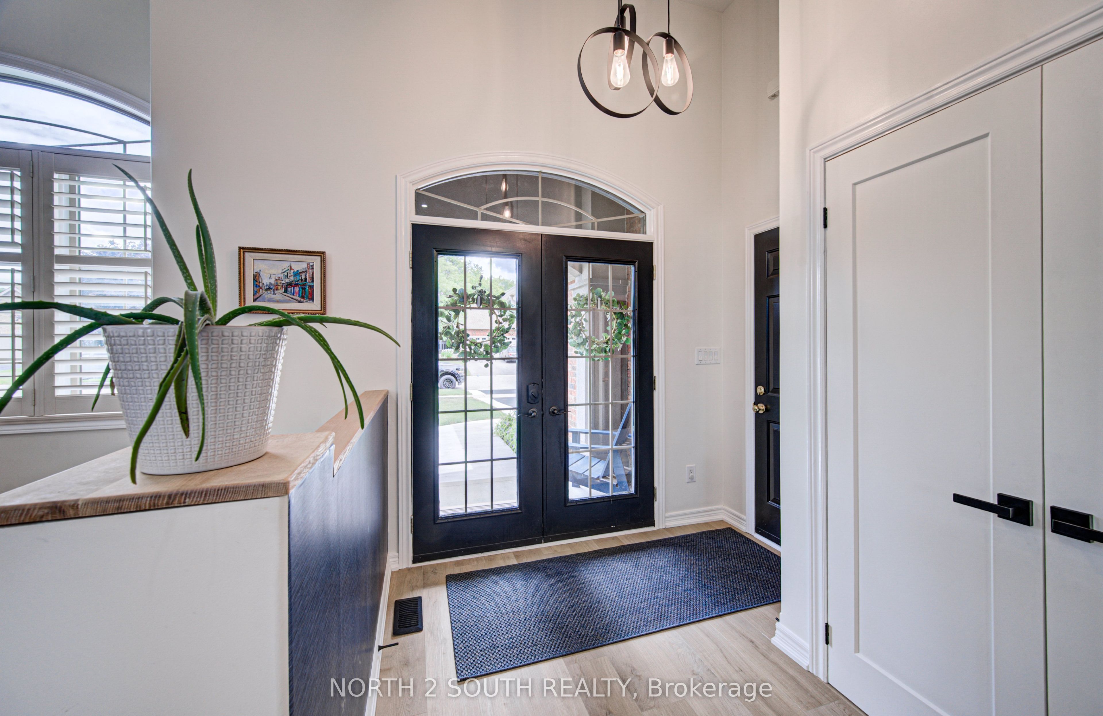 22 Long Lane Property Photo 6