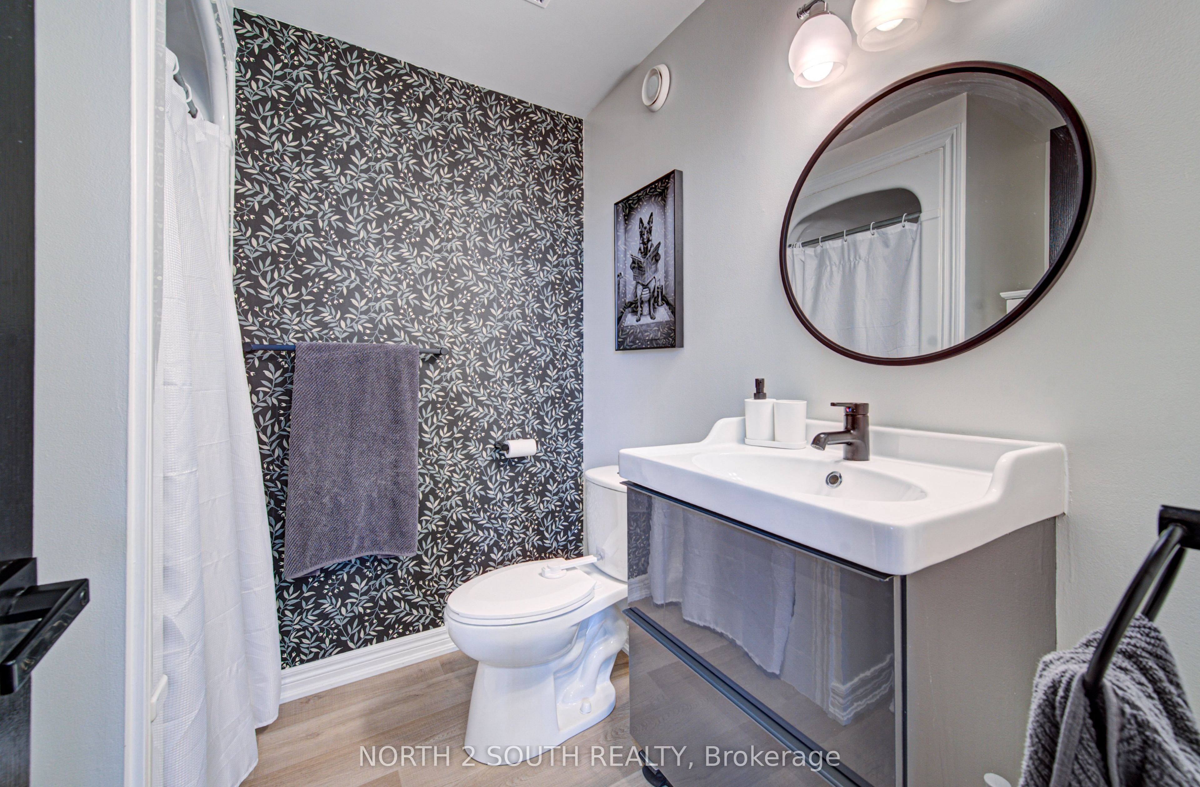 22 Long Lane Property Photo 35