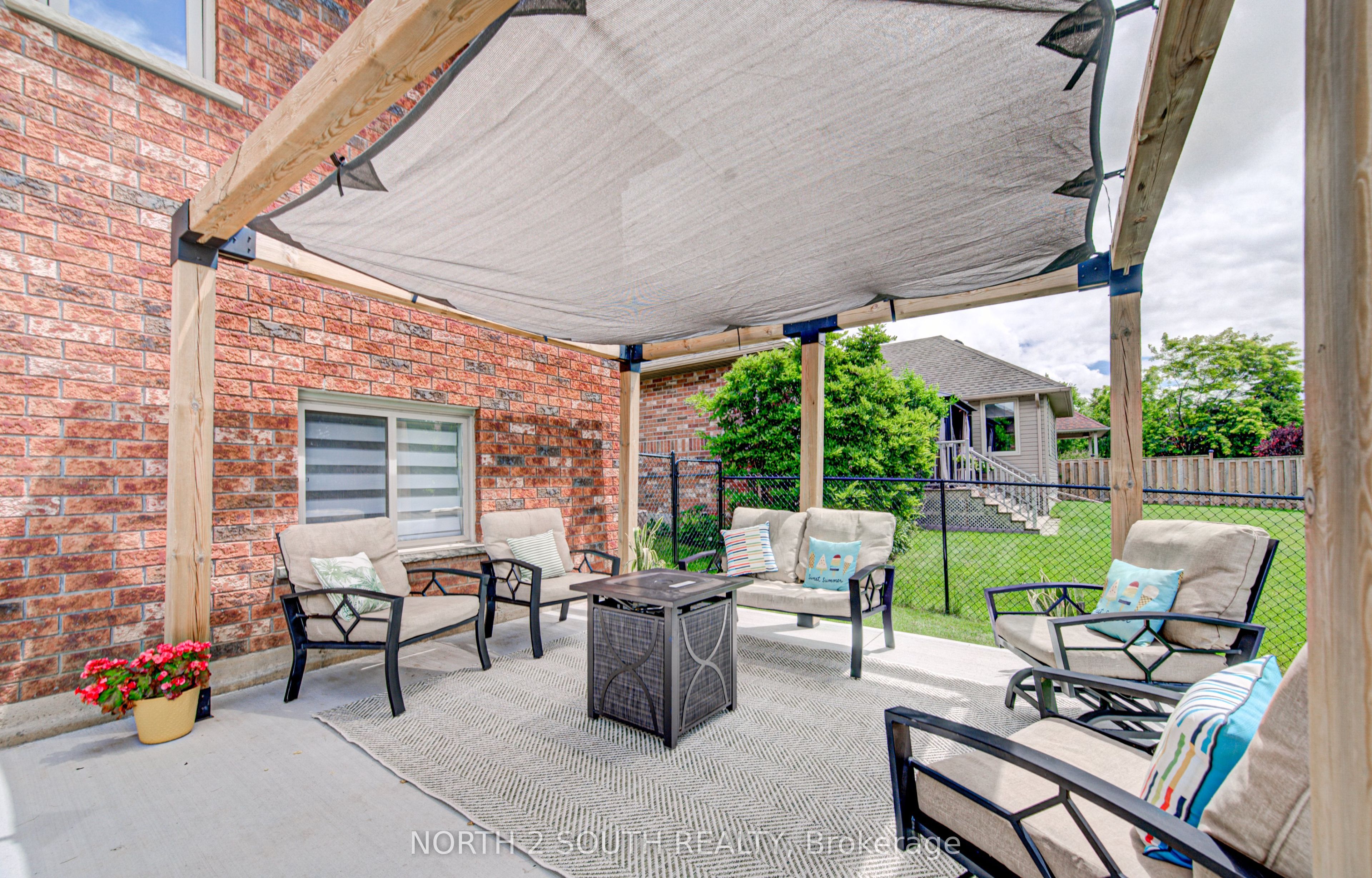 22 Long Lane Property Photo 43