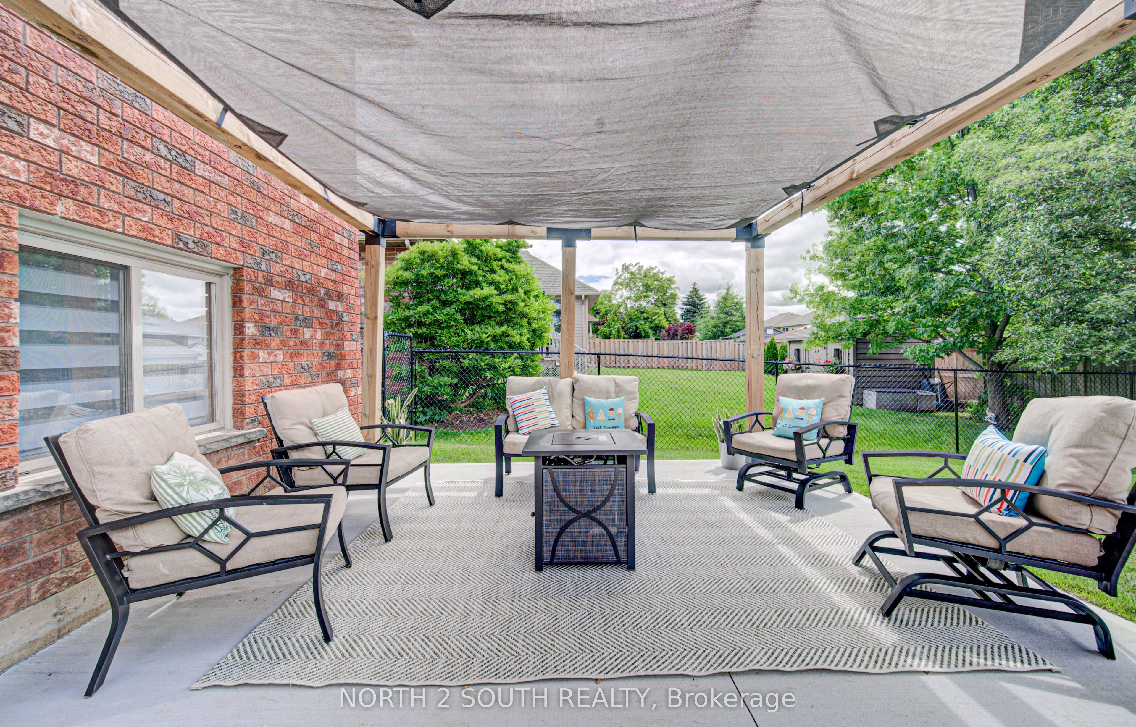 22 Long Lane Property Photo 44