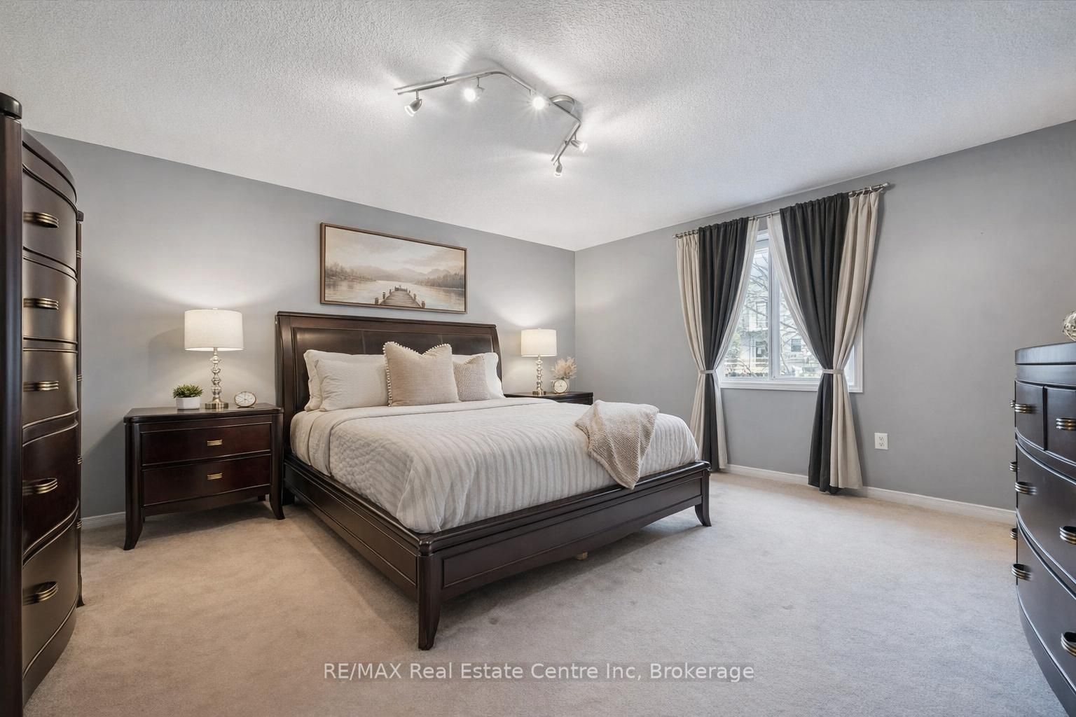 210 Dawn Avenue 38 Property Photo 6