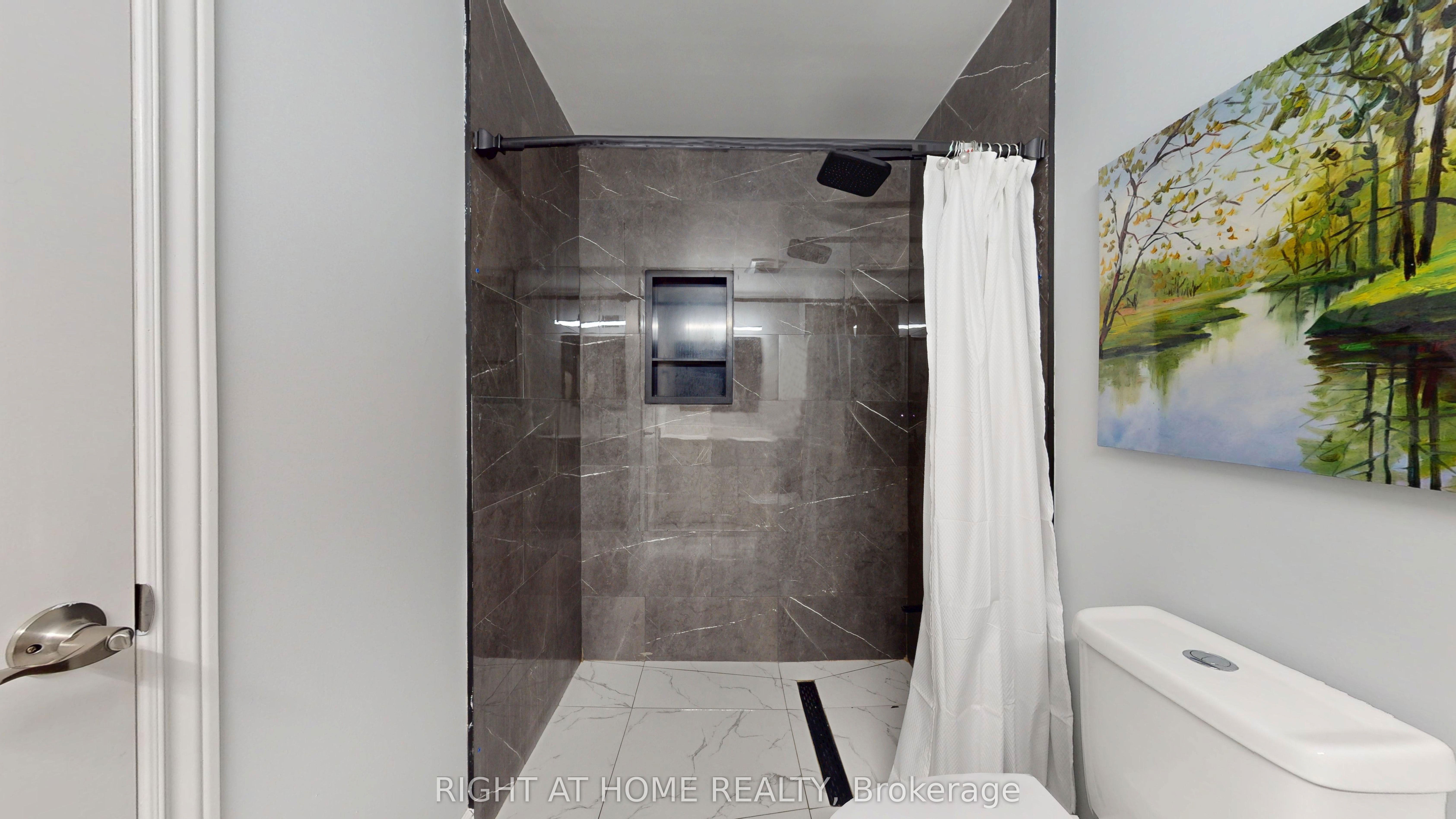 937 Lennon Way Property Photo 43