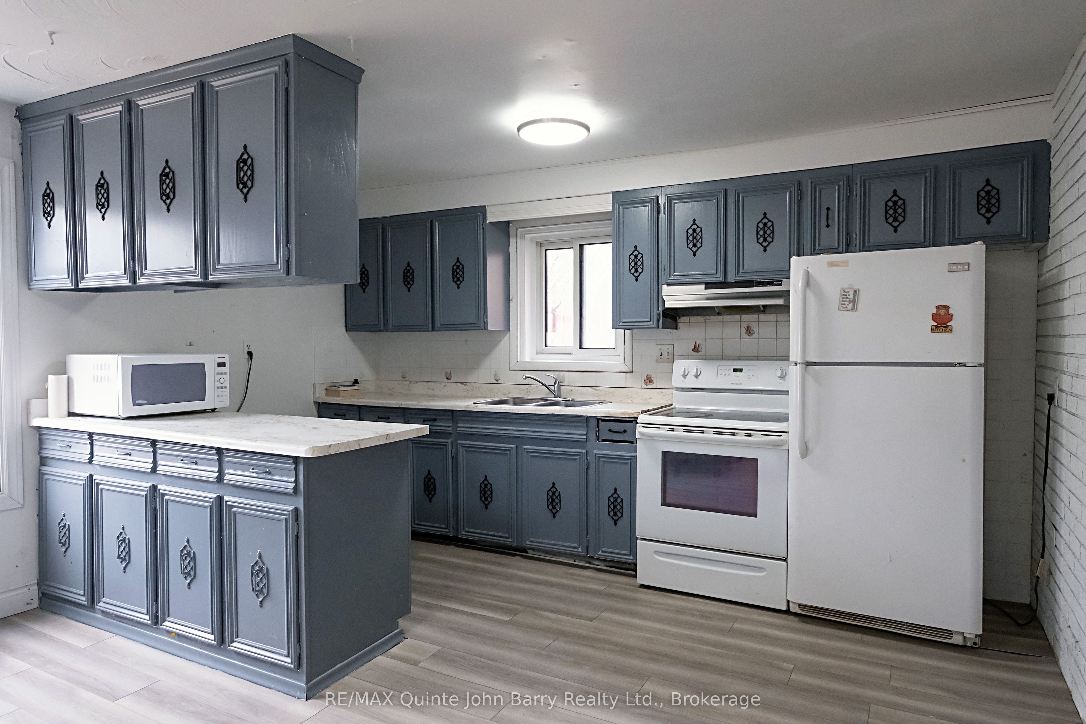 18130 Telephone Road Property Photo 8
