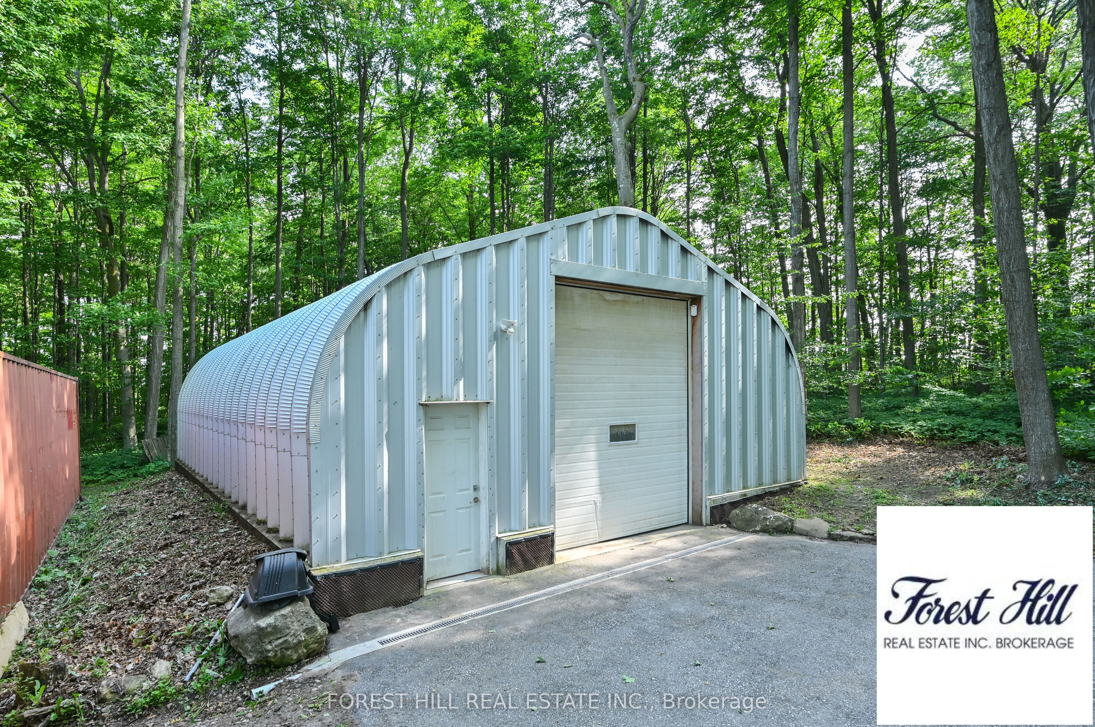 347094 Mono Centre Road Property Photo 21