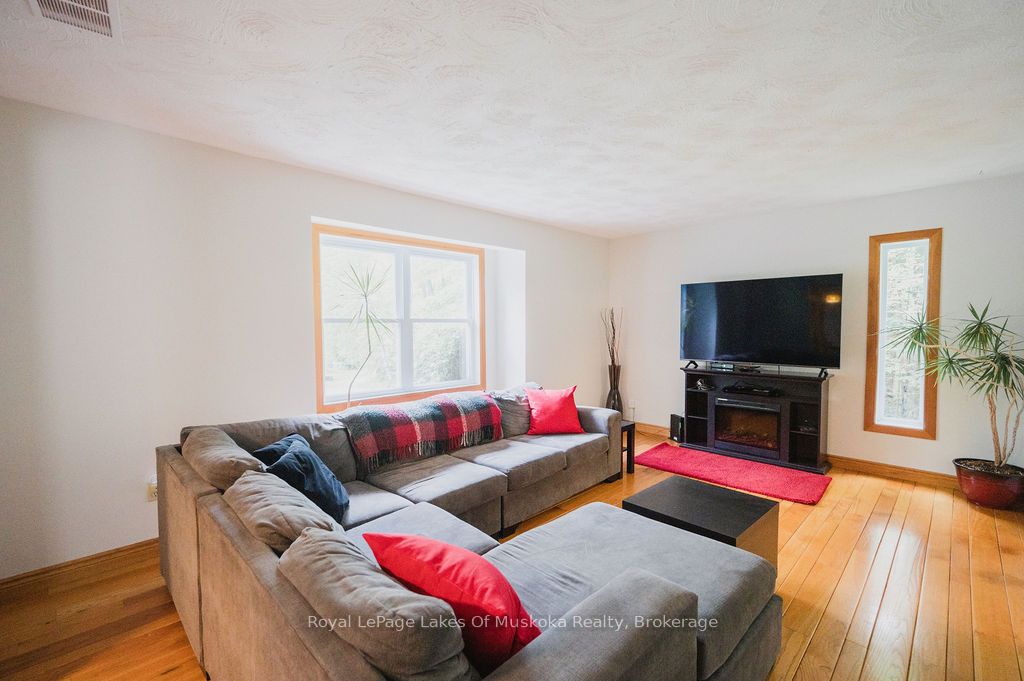 12 Murray Street Property Photo 4