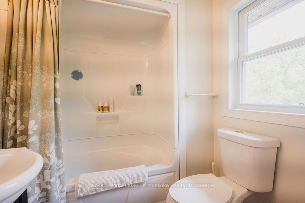 12 Murray Street Property Photo 20