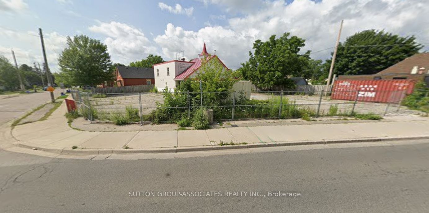 689 HAMILTON Road Property Photo 1