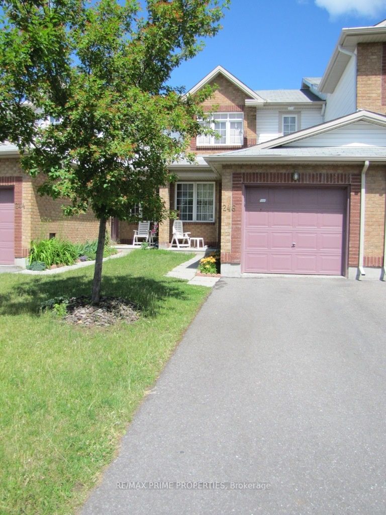 246 Duntroon Circle Property Photo 1