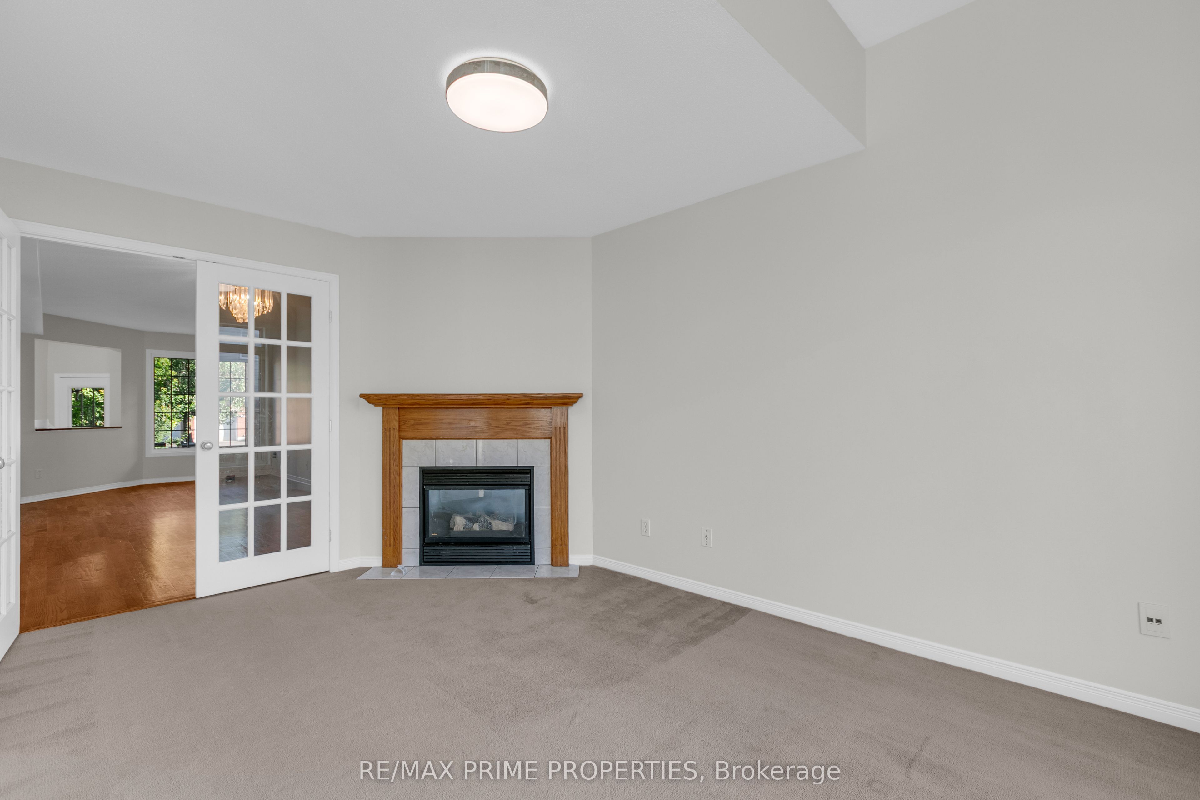 246 Duntroon Circle Property Photo 13