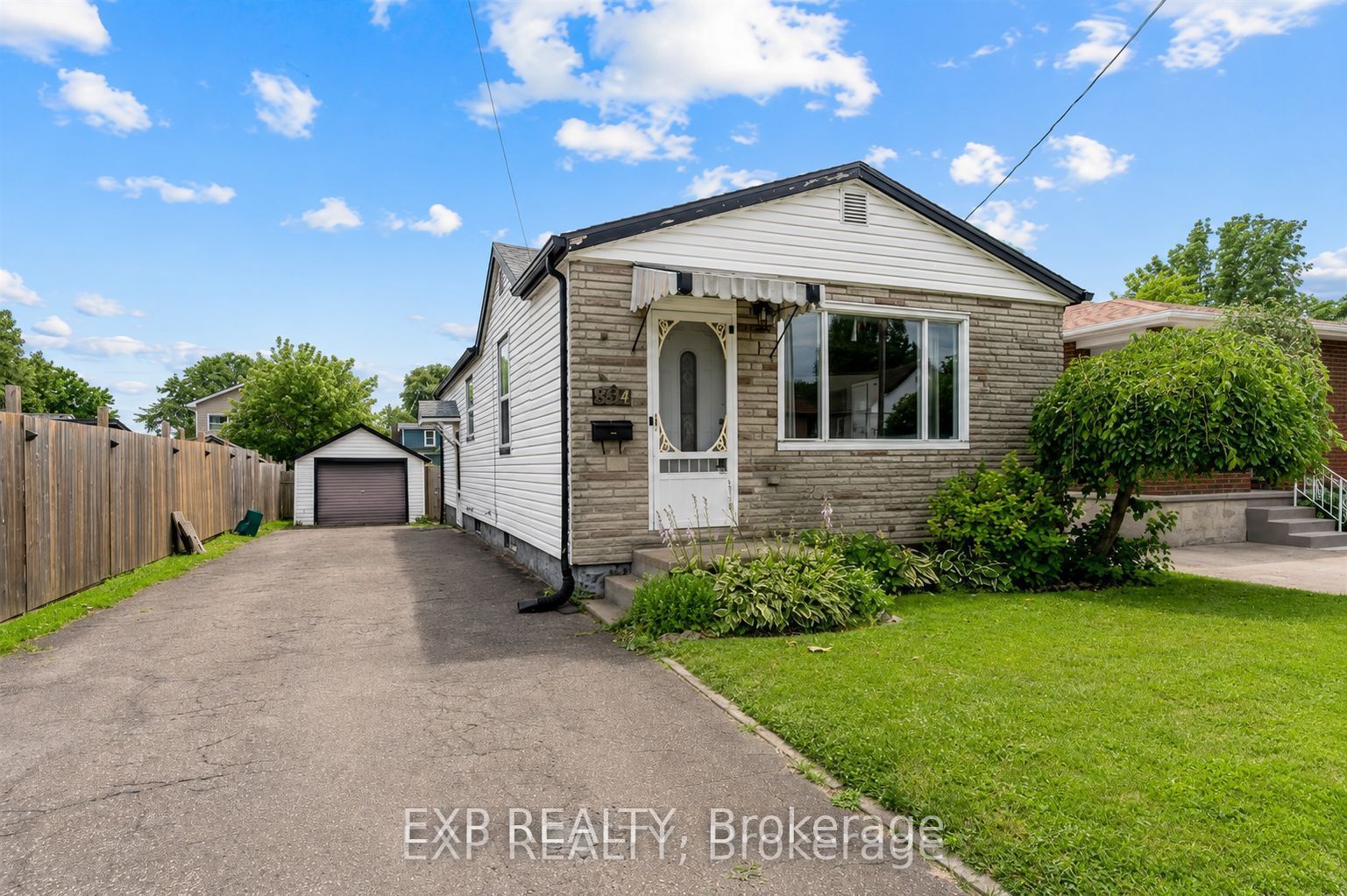 6344 Ash Street Property Photo 1