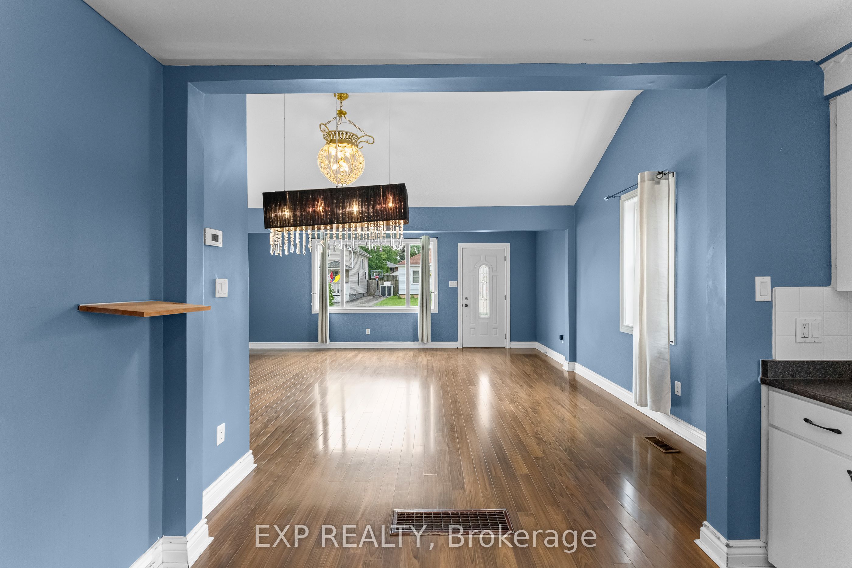 6344 Ash Street Property Photo 14