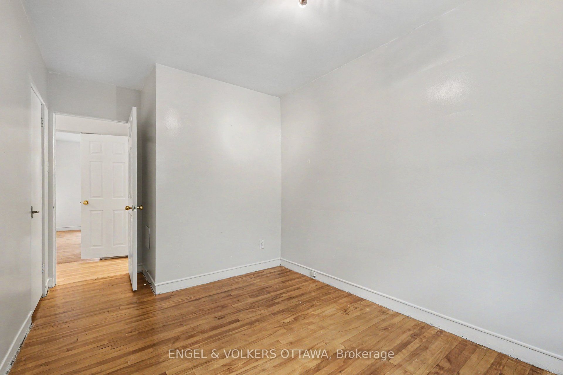 325 Summit Avenue Property Photo 19