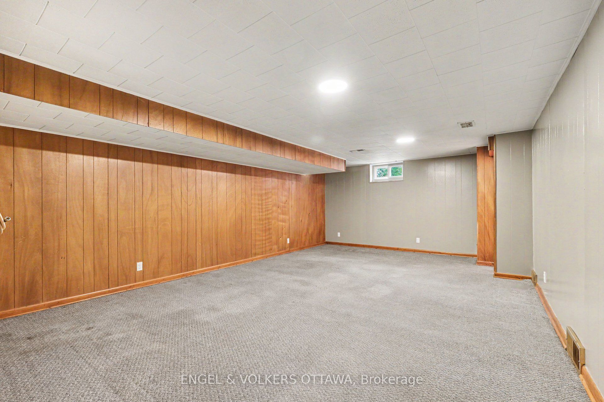 325 Summit Avenue Property Photo 22