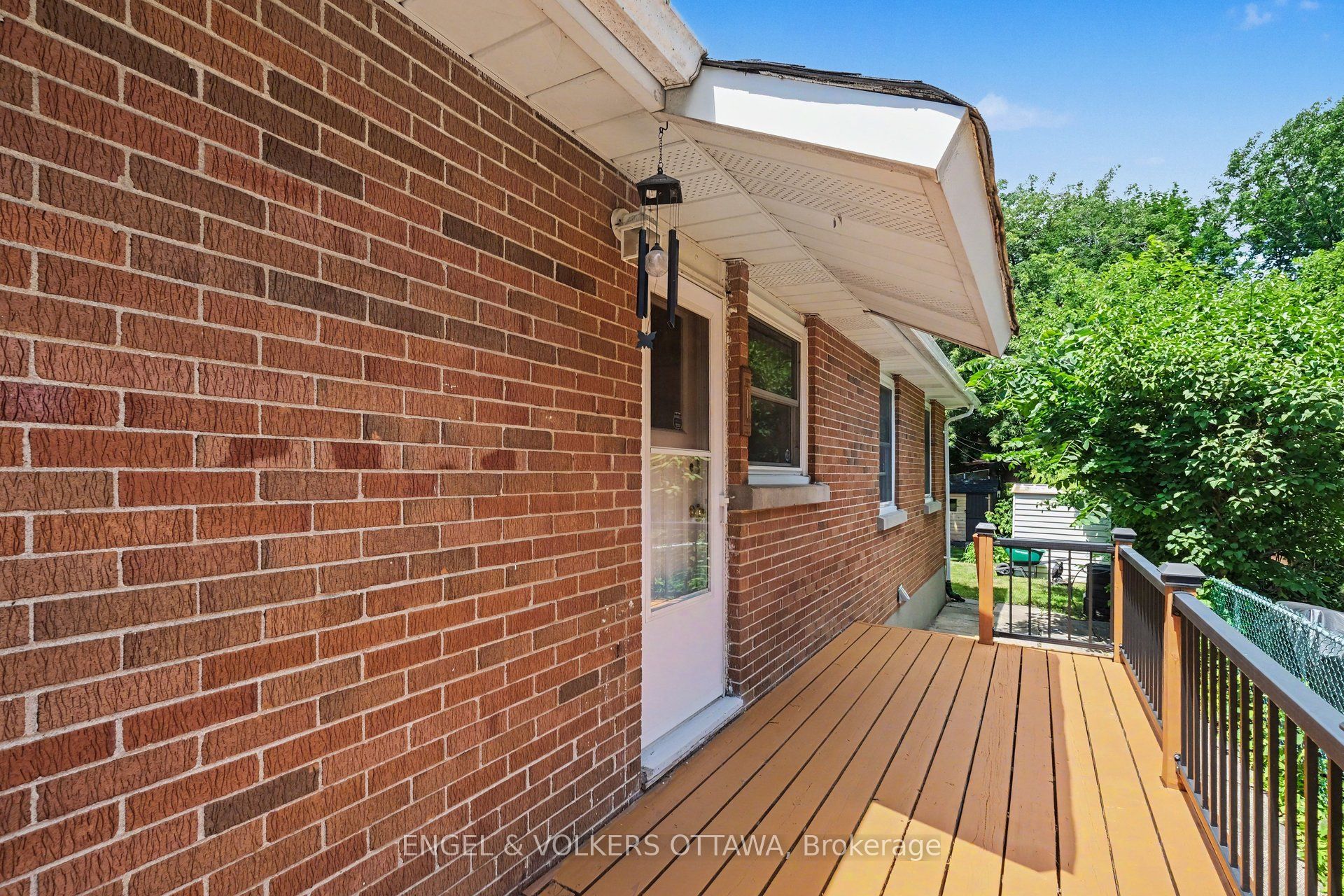325 Summit Avenue Property Photo 27
