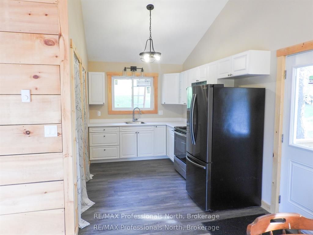 53 Long Island Property Photo 7