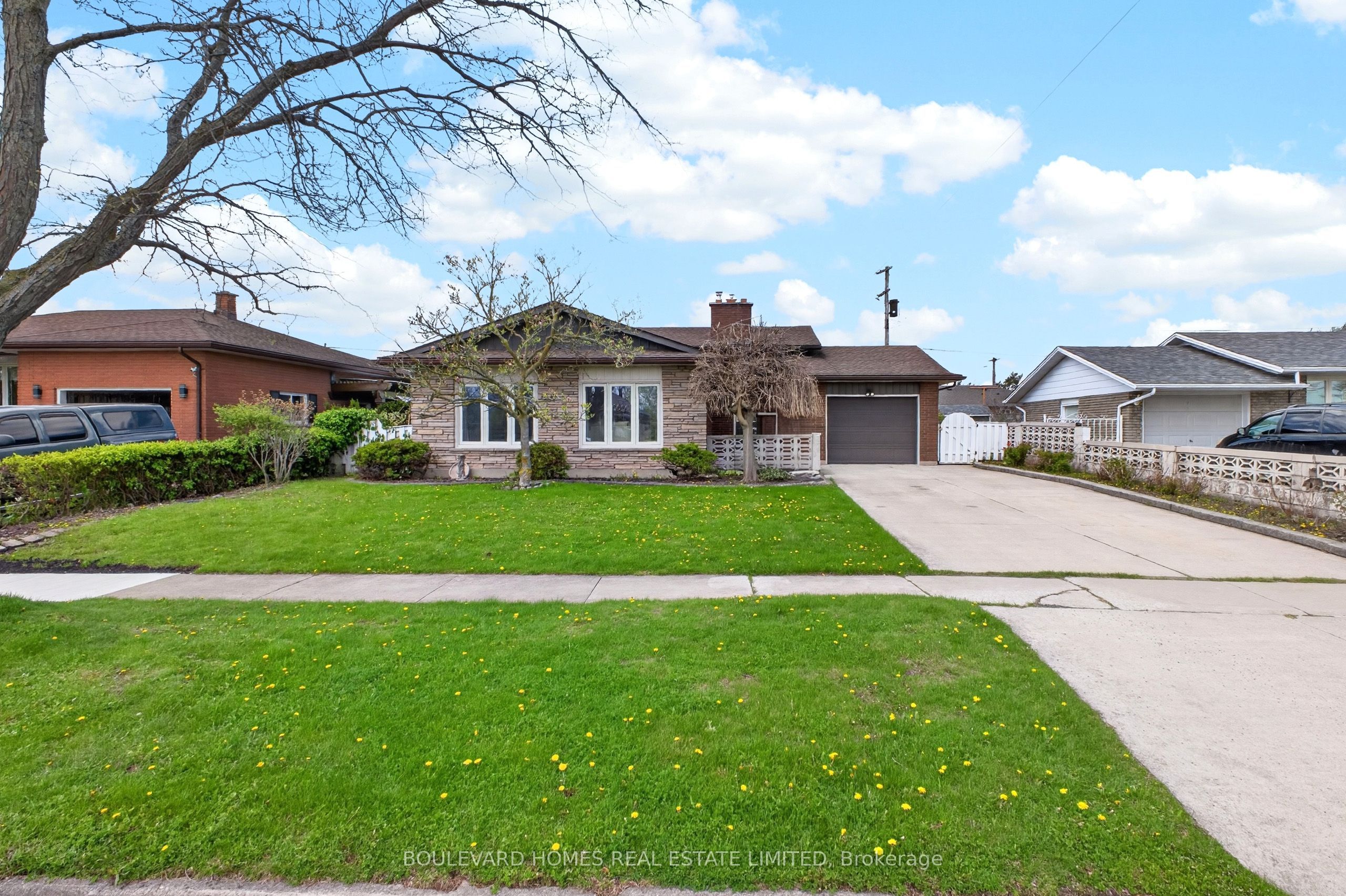66 Watt Avenue Property Photo 4