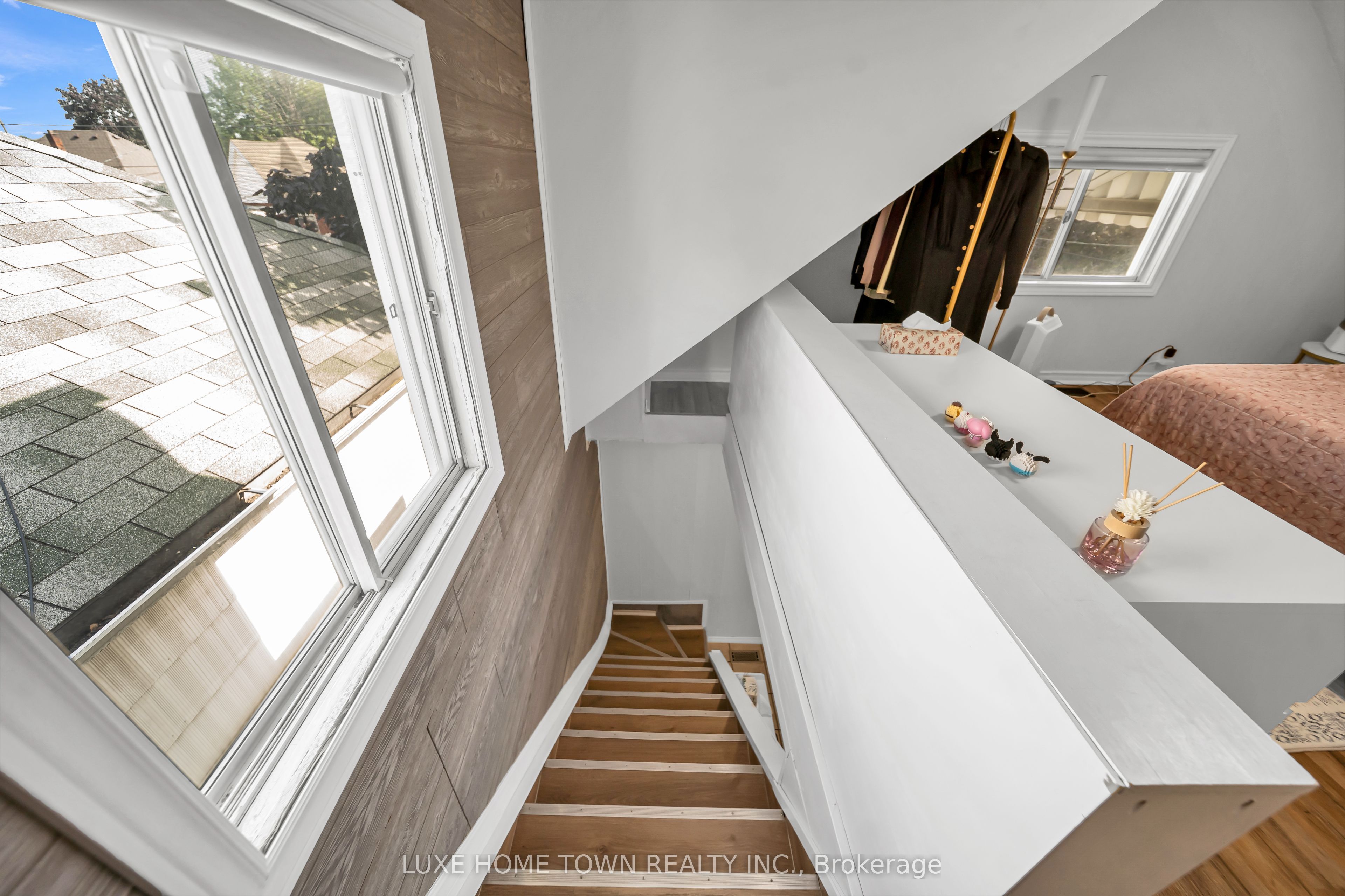 97 Hope Avenue Property Photo 28