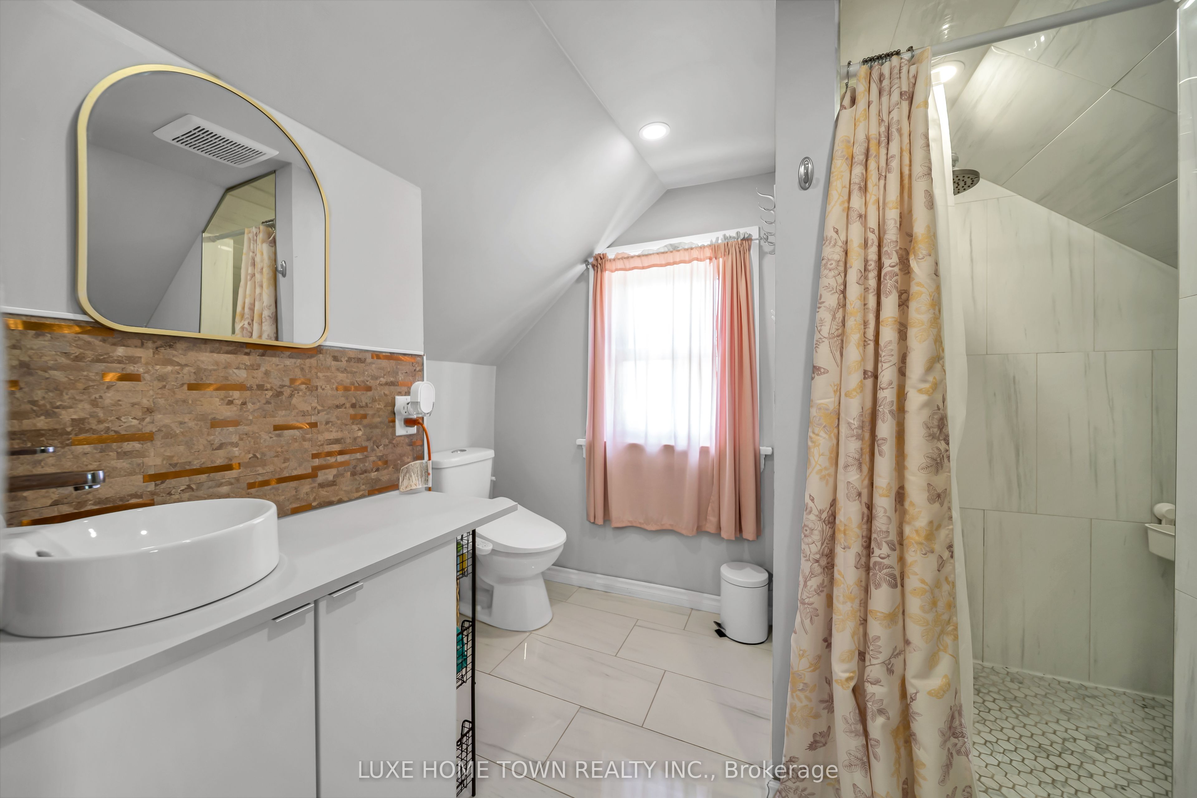 97 Hope Avenue Property Photo 33