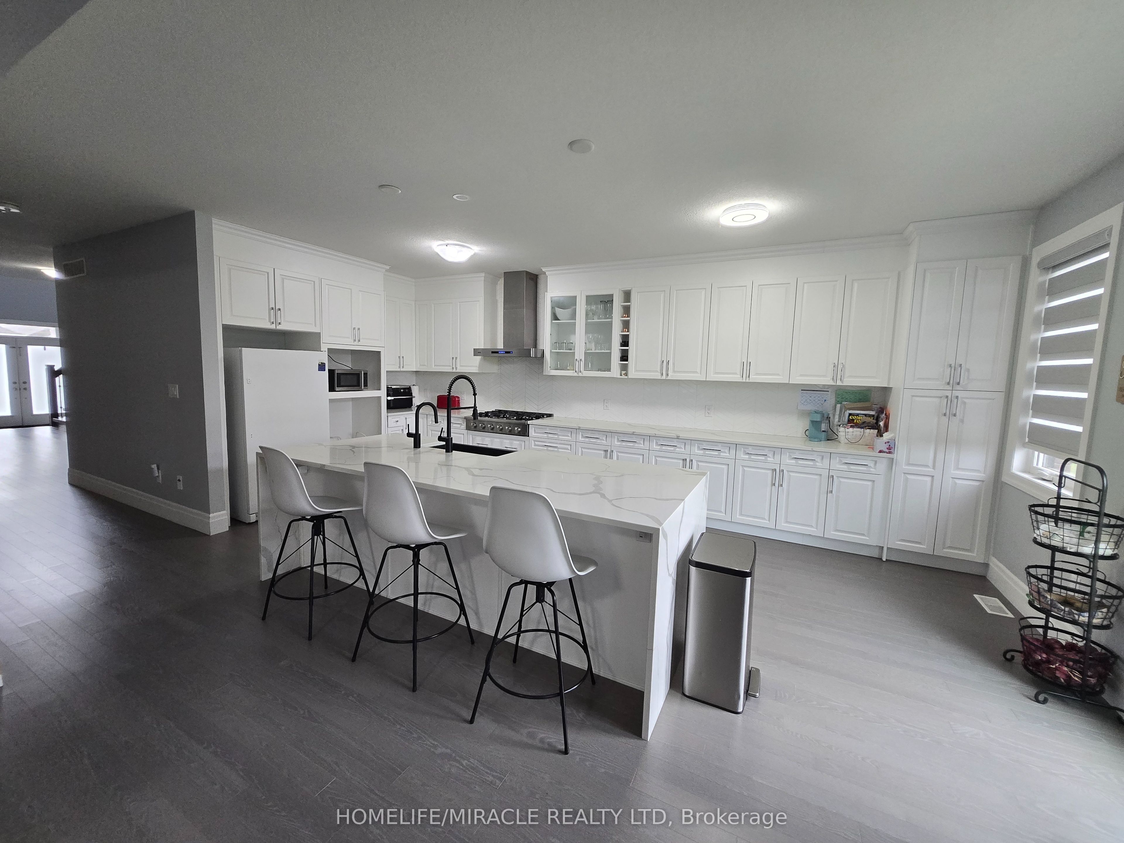 172 Freure Drive Property Photo 7