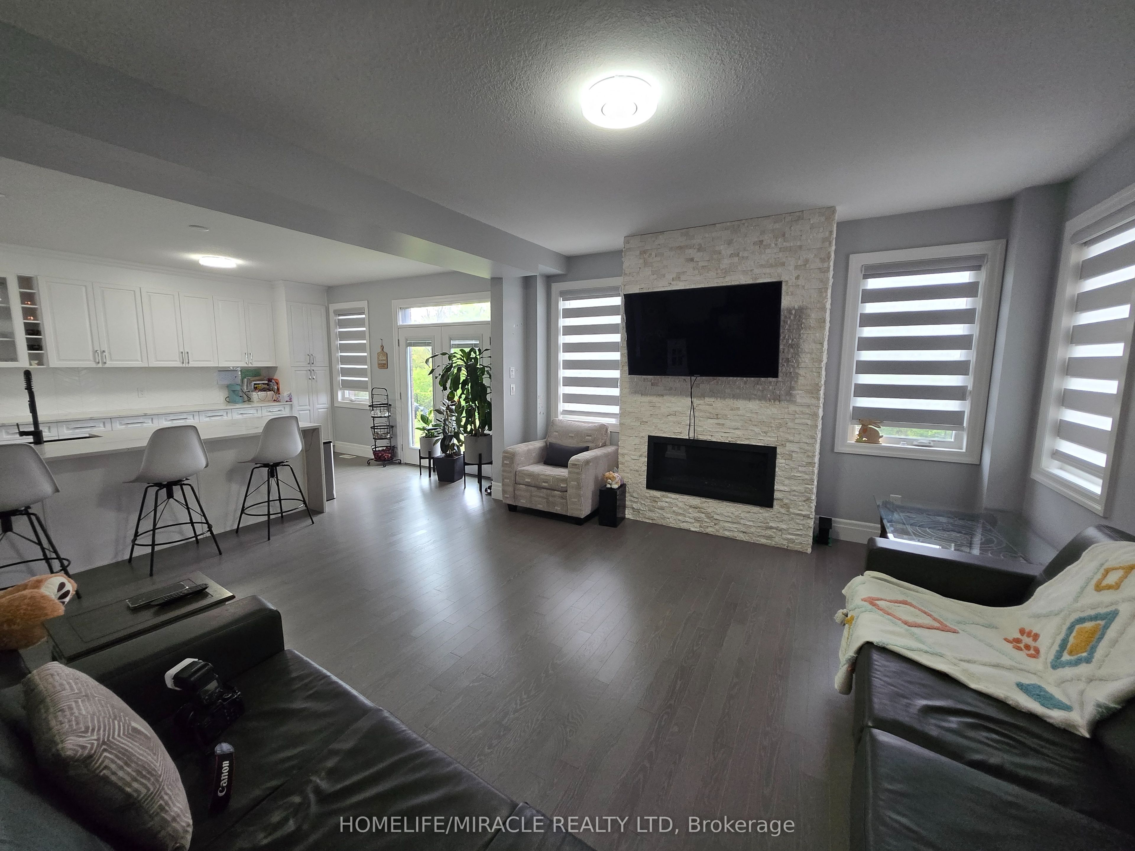 172 Freure Drive Property Photo 8