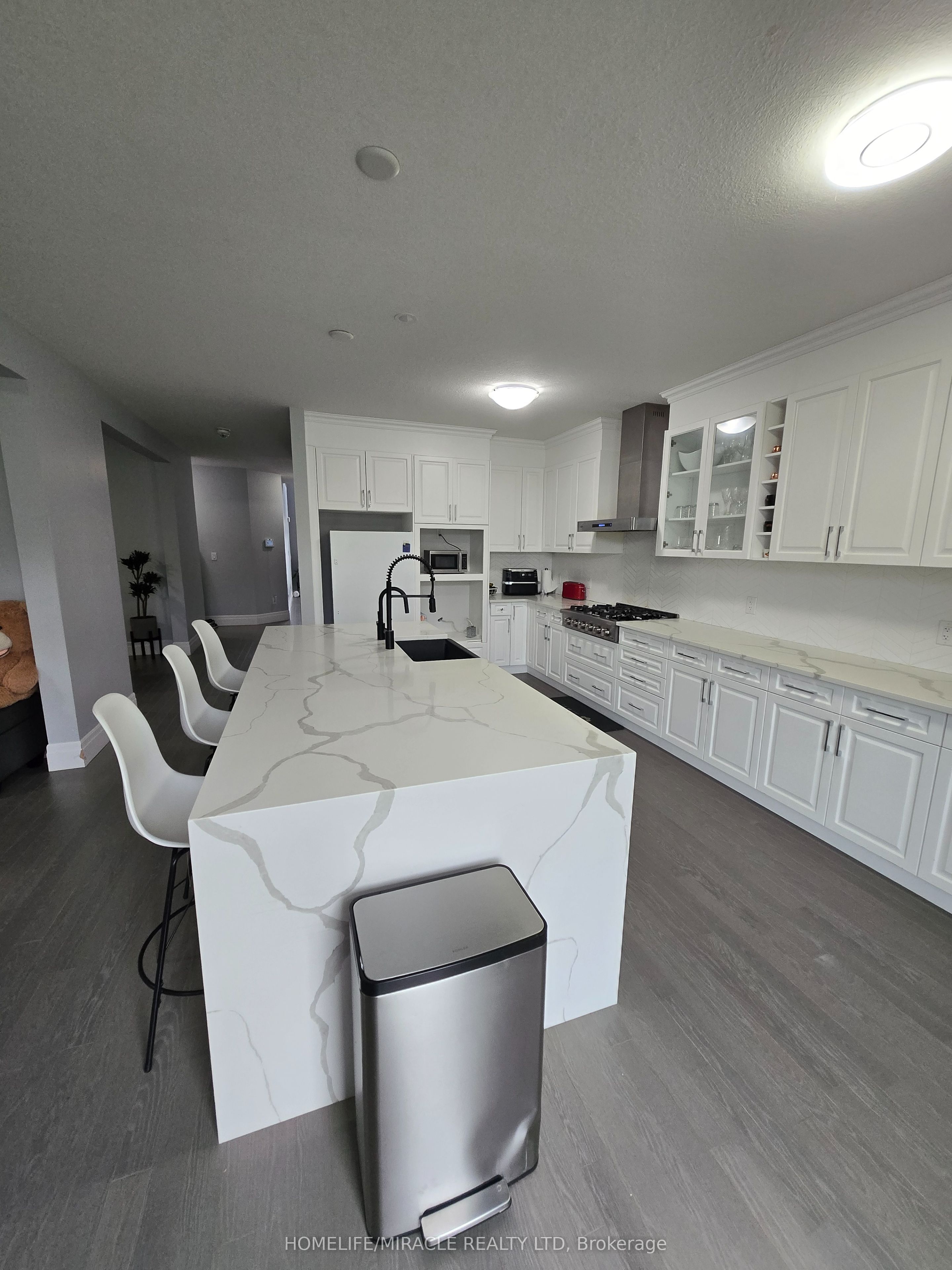172 Freure Drive Property Photo 11