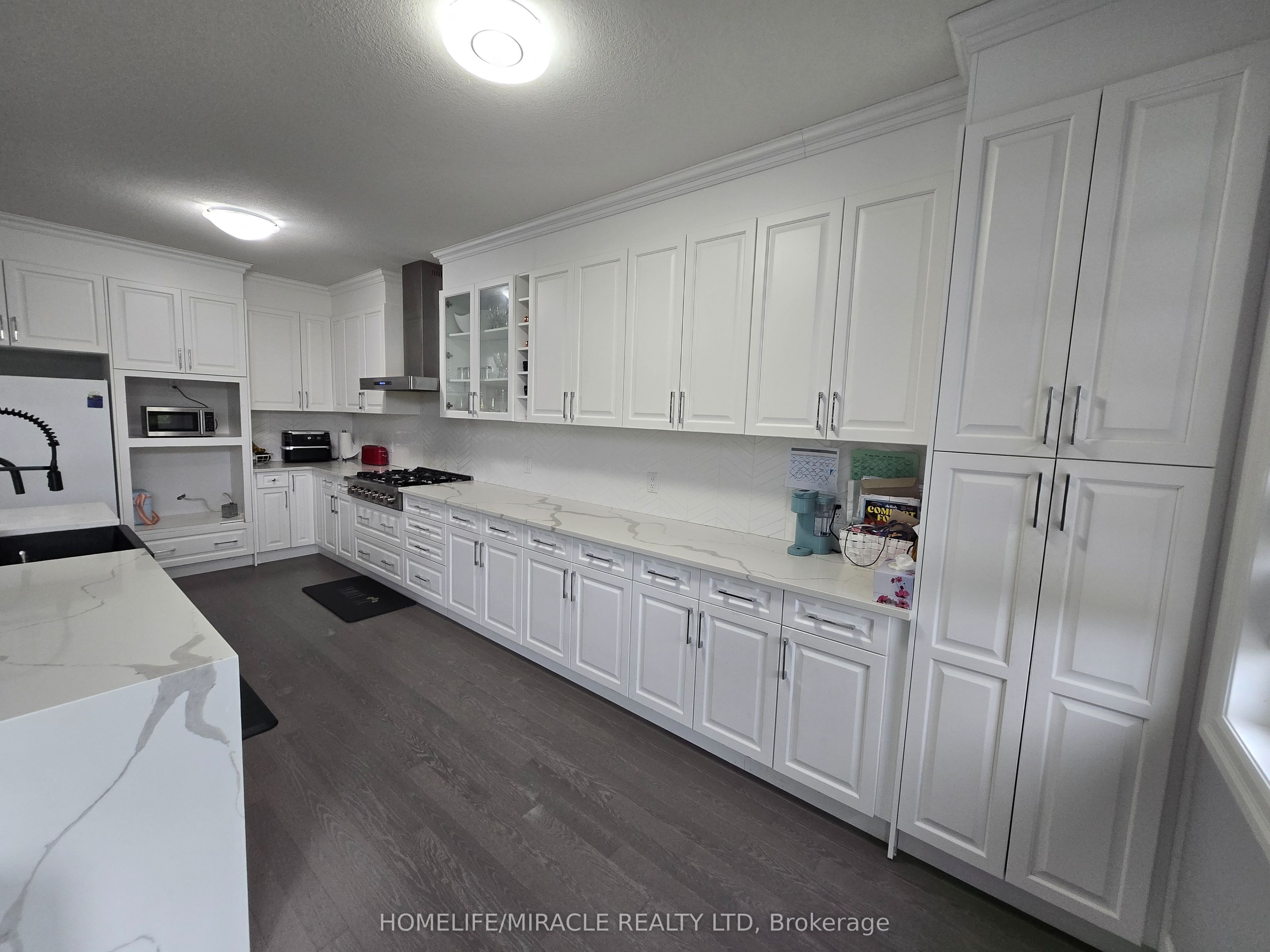 172 Freure Drive Property Photo 15