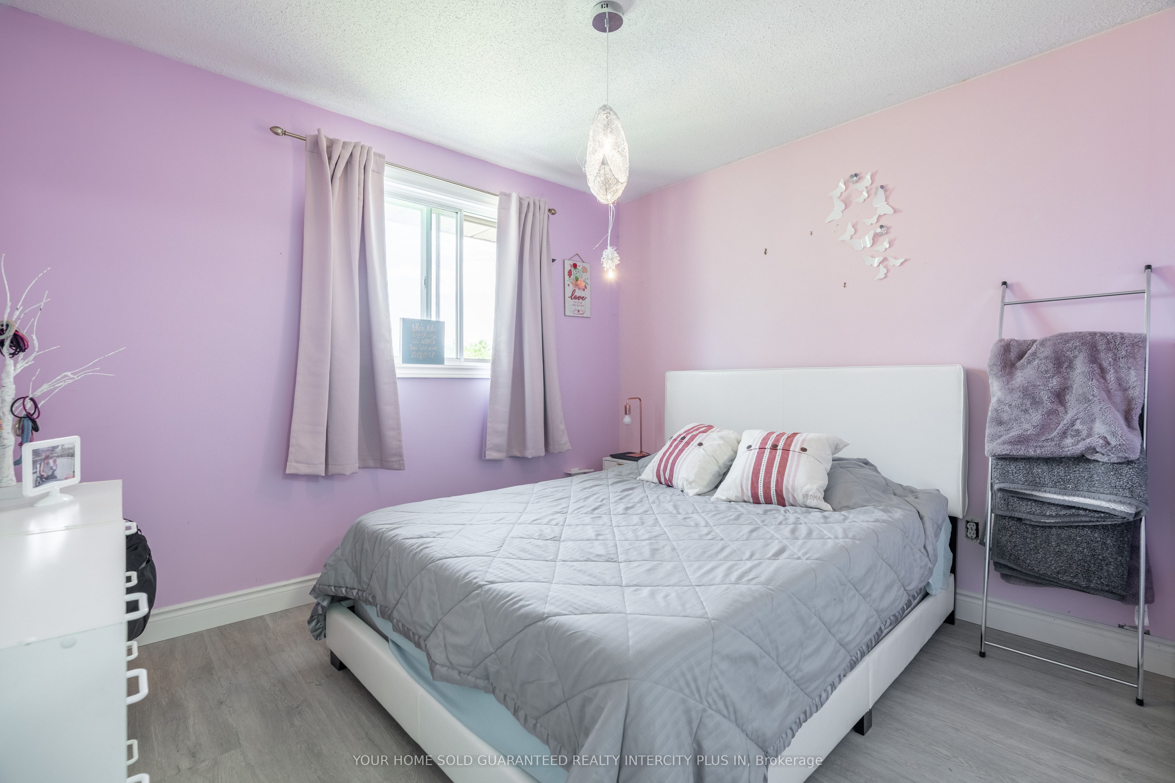 19 Windsor Drive Property Photo 12