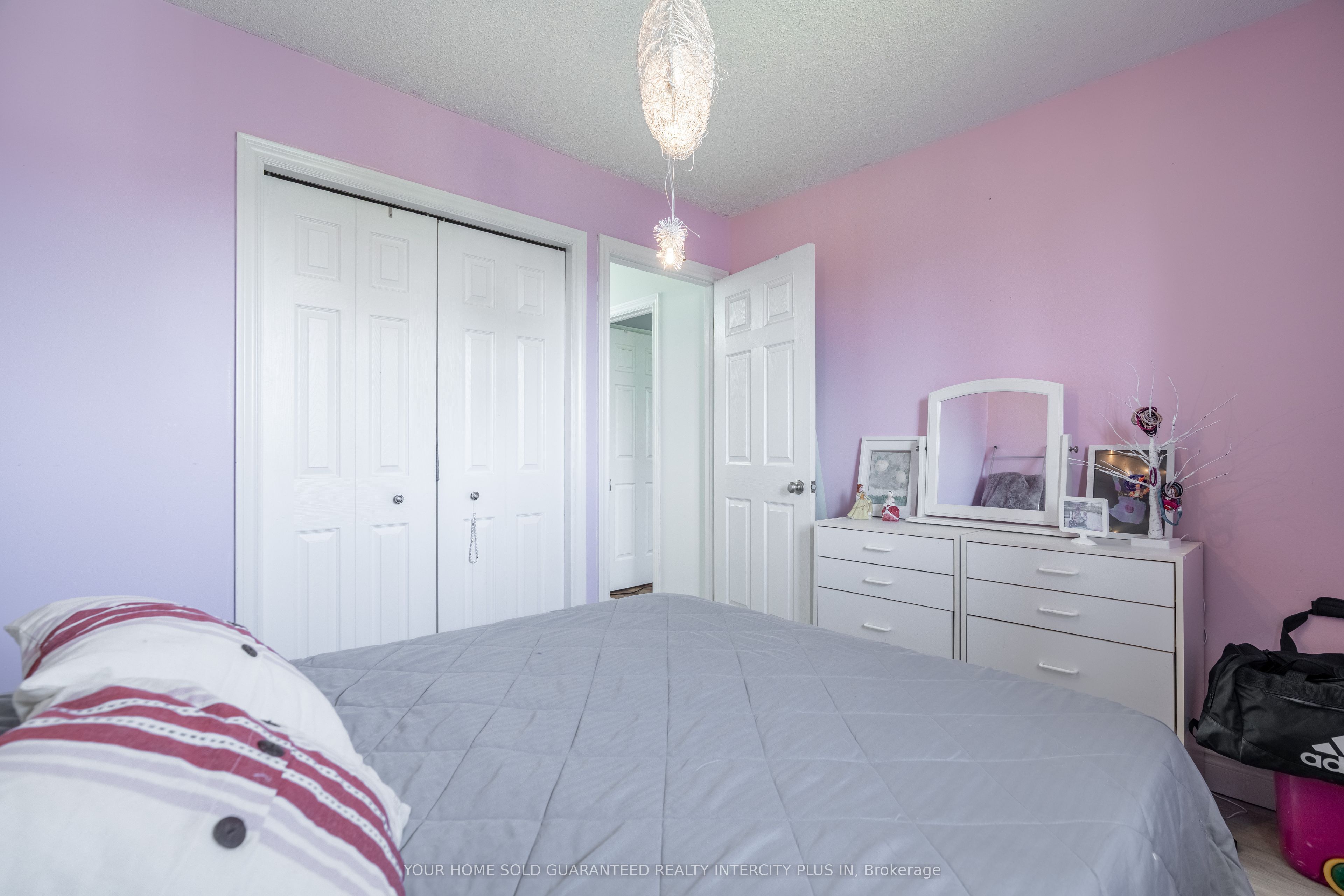 19 Windsor Drive Property Photo 13