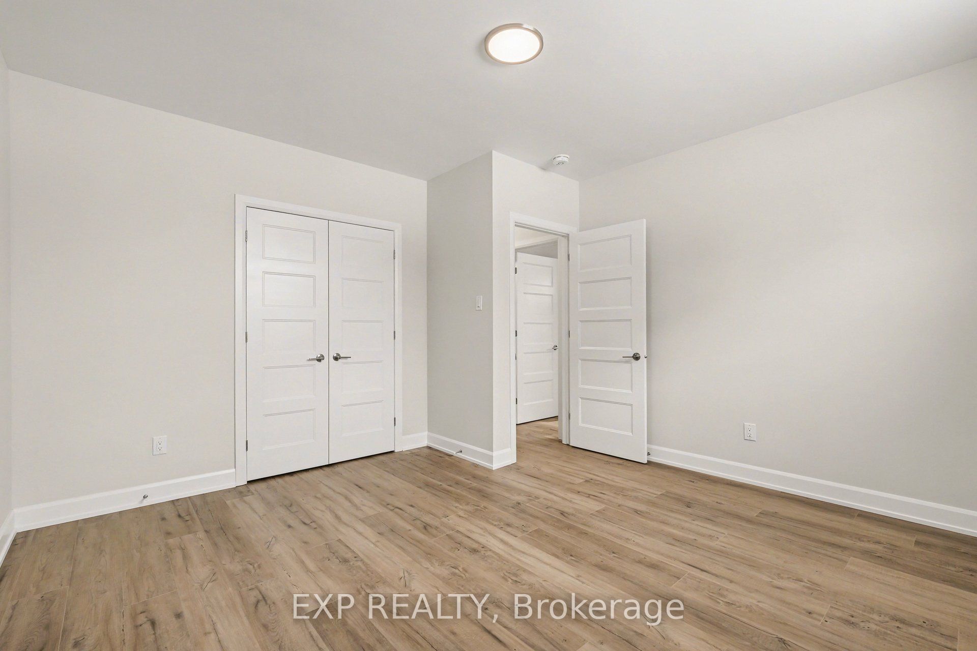 444 Falcon Lane B Property Photo 10