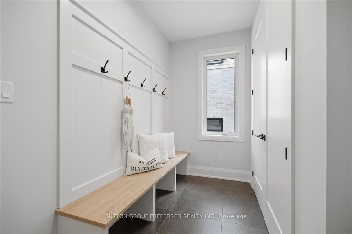 876 Eagletrace Drive Property Photo 34