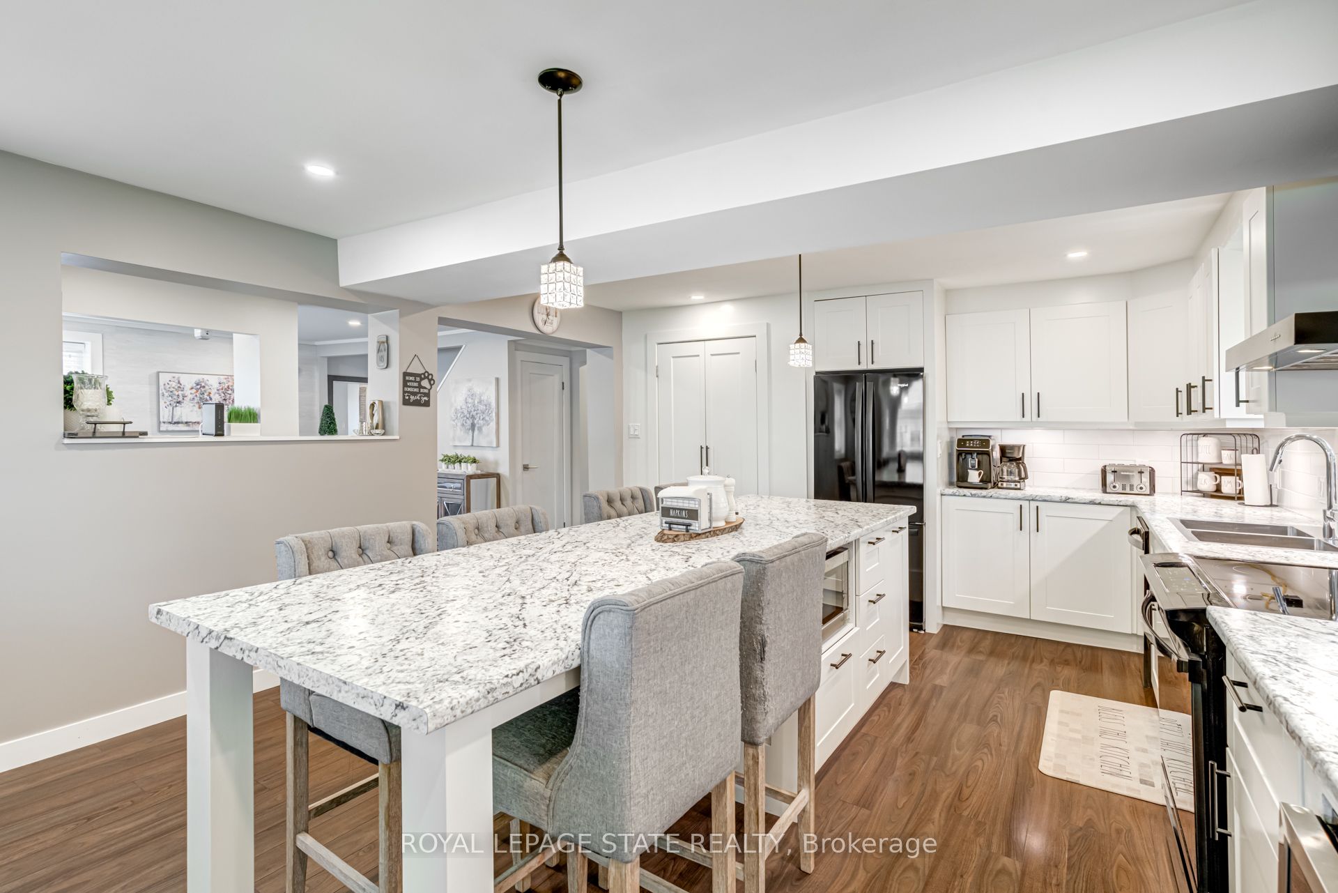 9056 Airport Road Property Photo 14