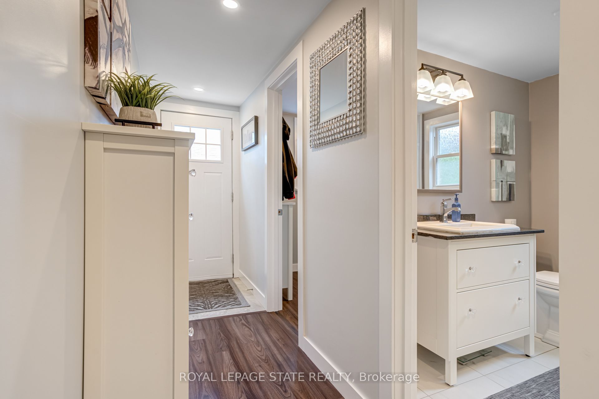 9056 Airport Road Property Photo 18