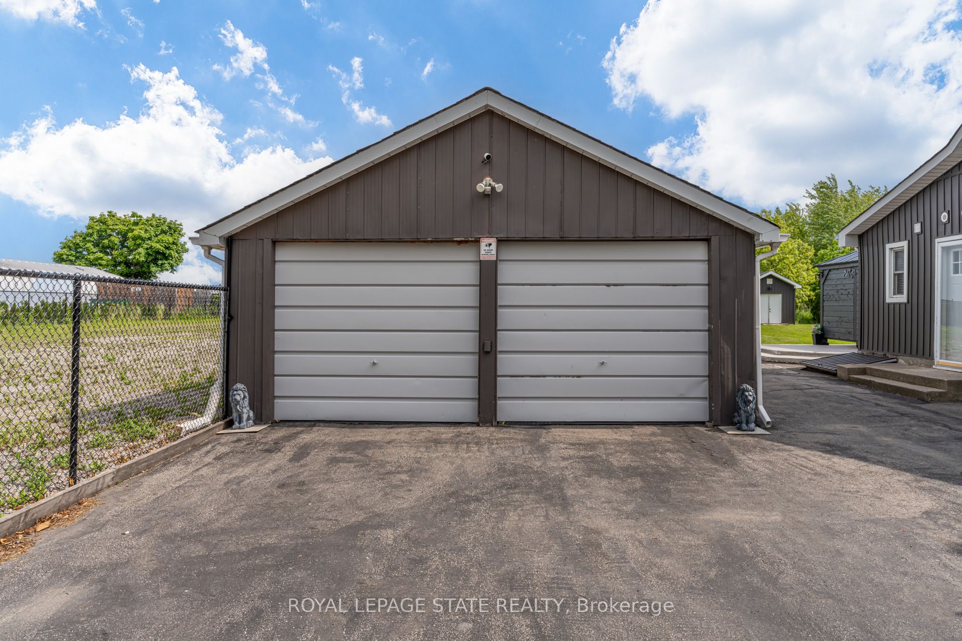 9056 Airport Road Property Photo 44