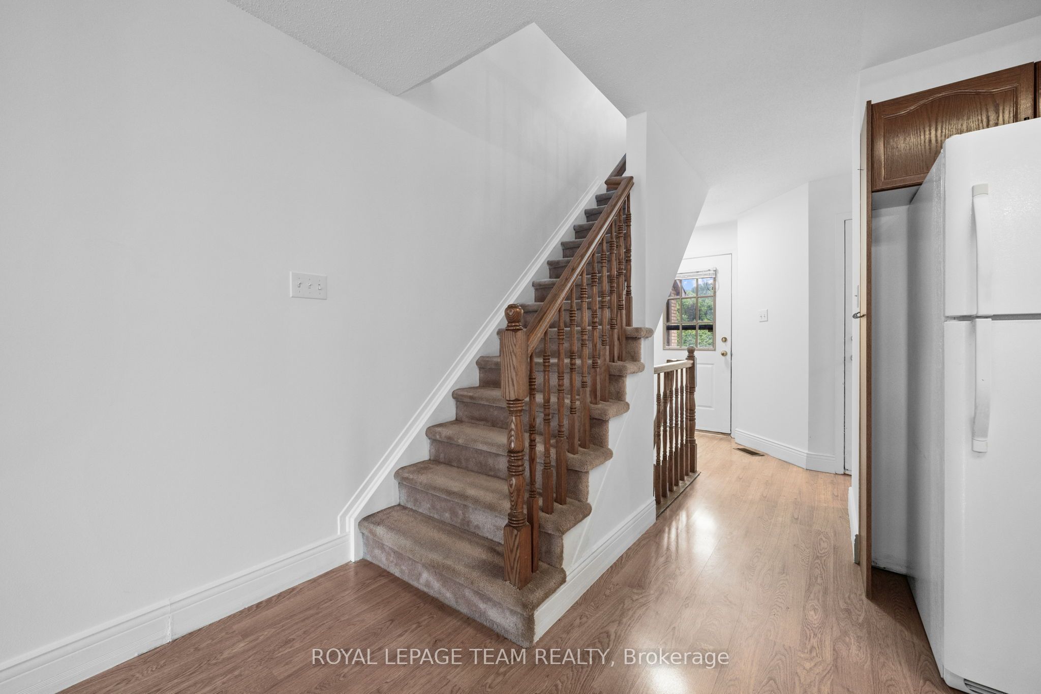 5744 Andrasi Crescent B Property Photo 14