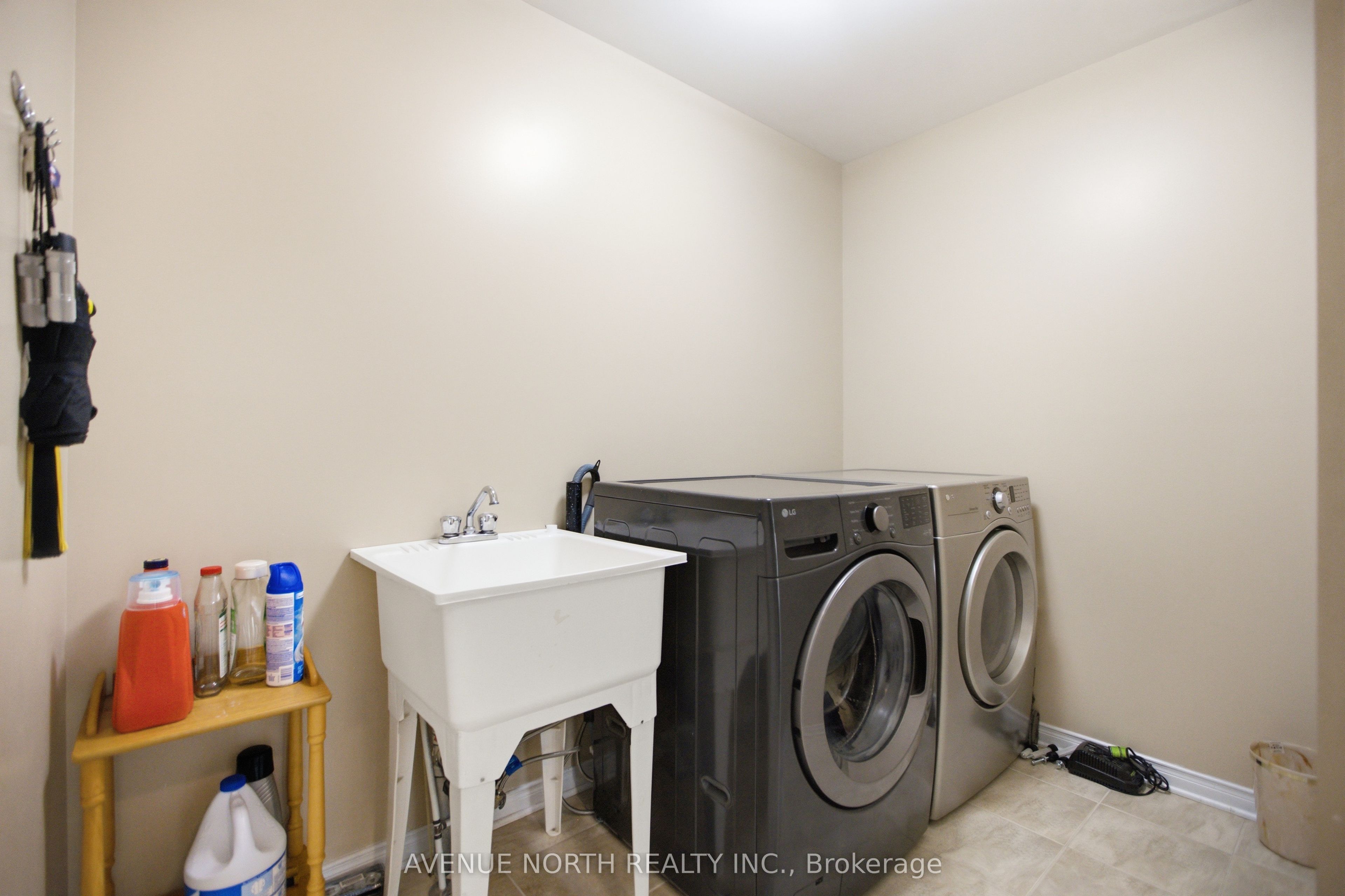 112 Sunita Crescent Property Photo 20