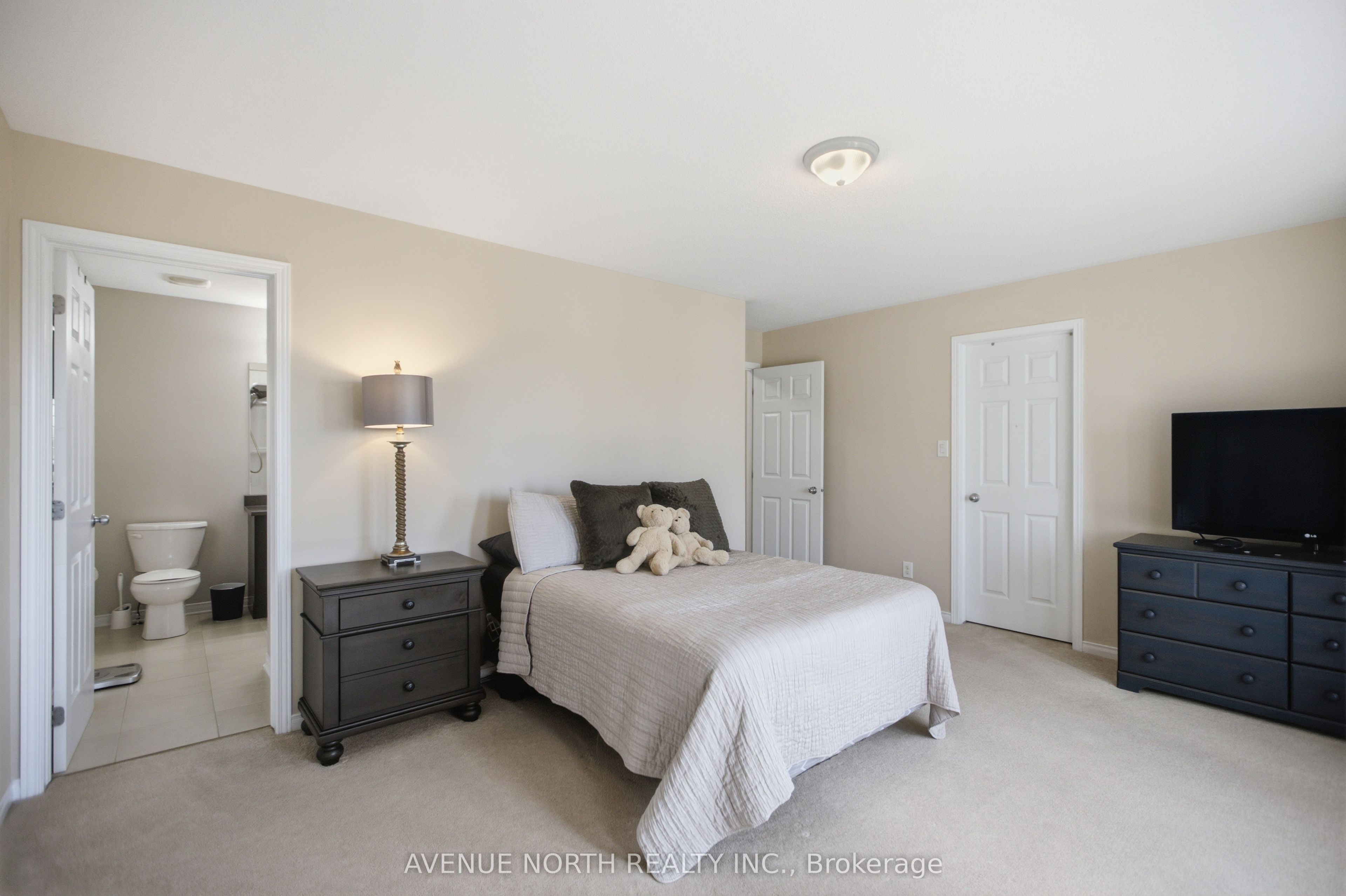 112 Sunita Crescent Property Photo 32
