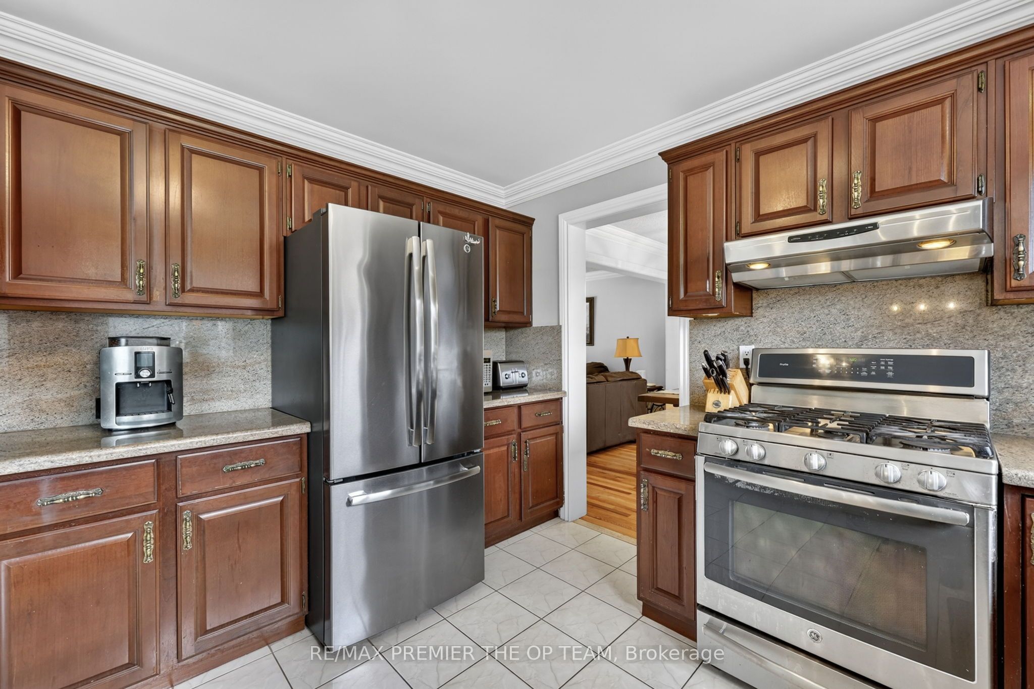 344207 15th Side Road Property Photo 15
