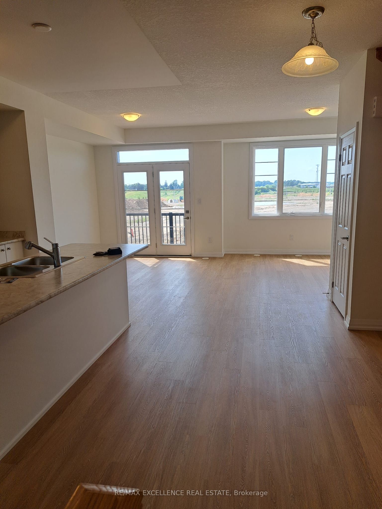 67 Stanley Avenue Property Photo 4