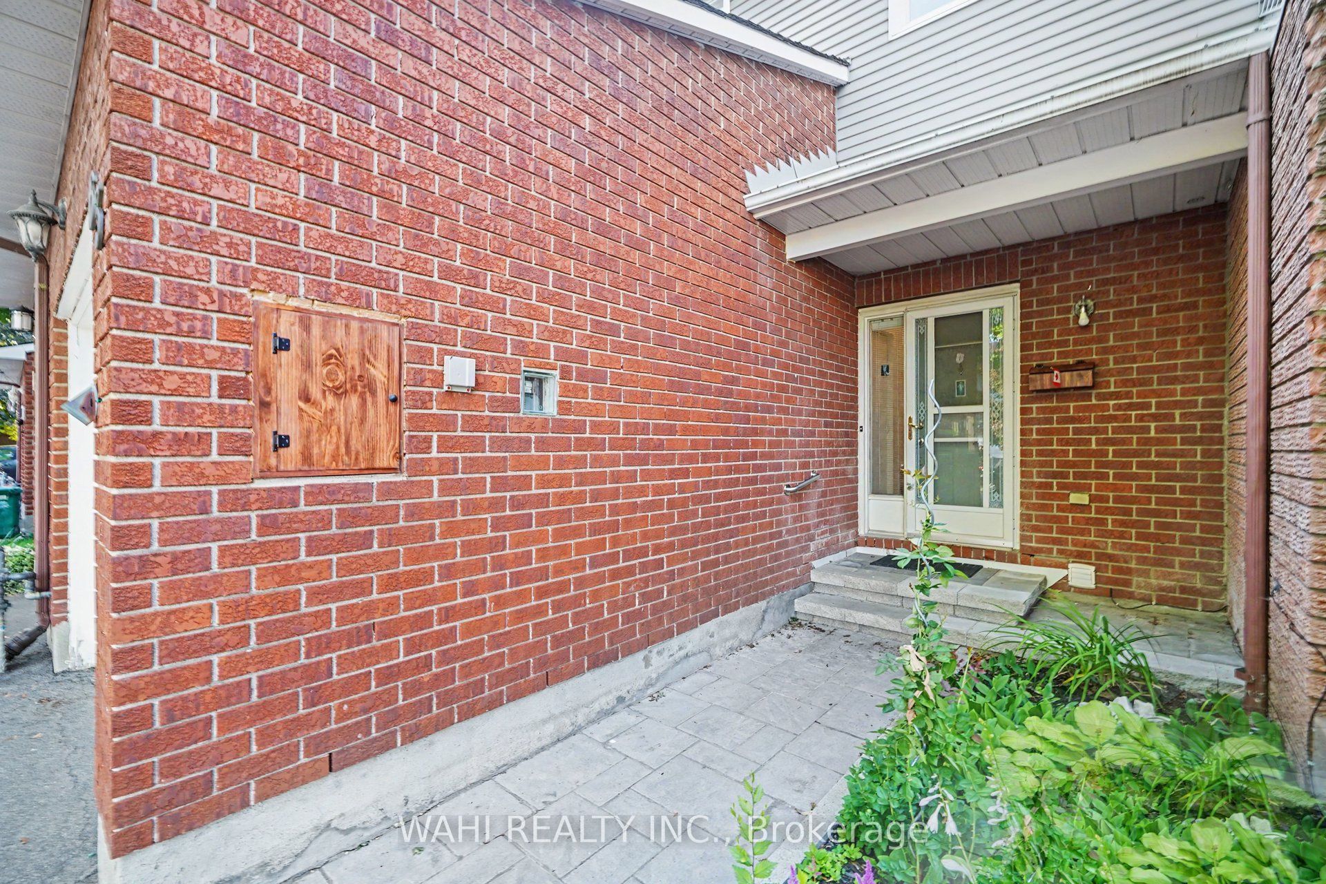 63 Armadale Crescent Property Photo 2
