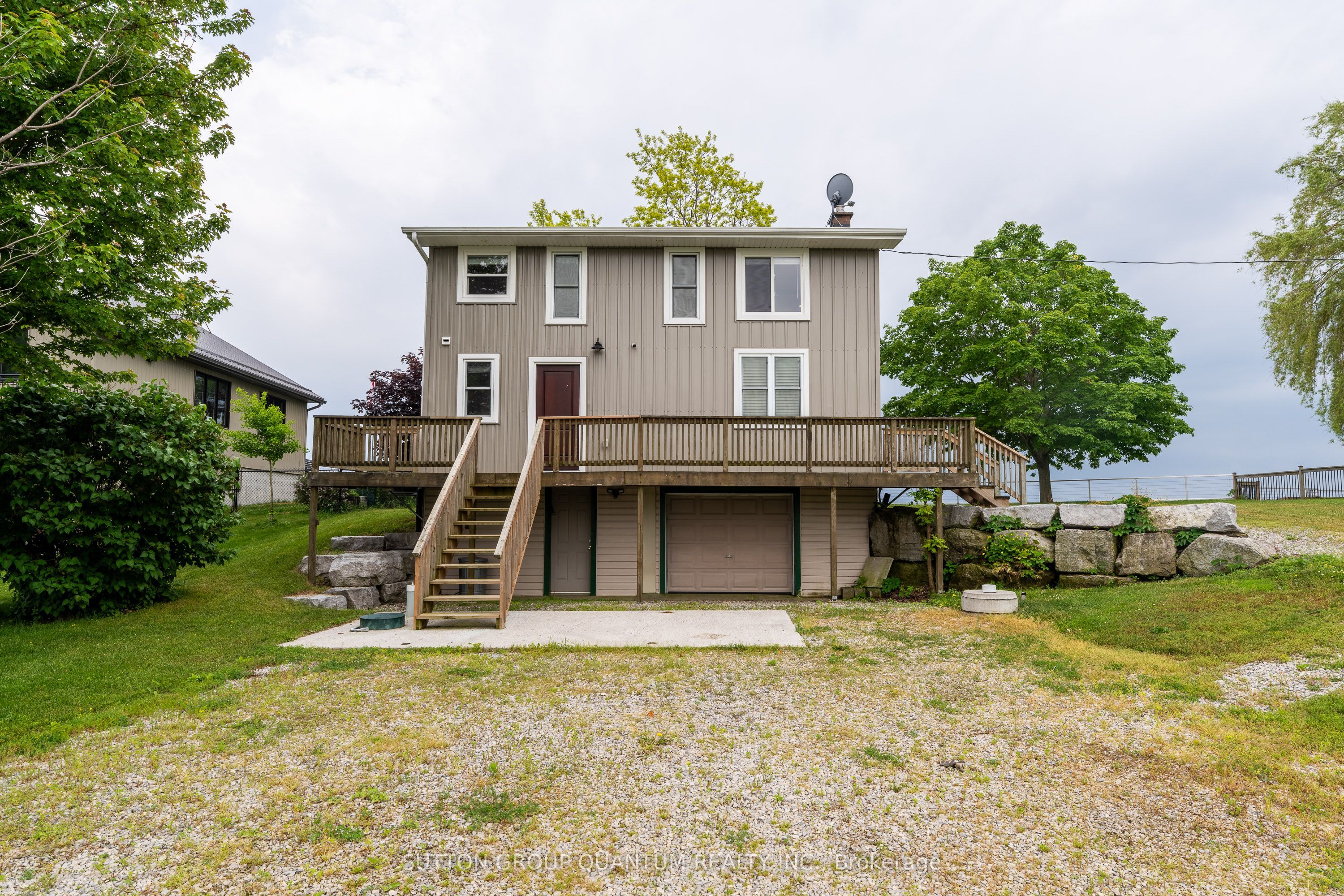 2118 Lakeshore Road Property Photo 7