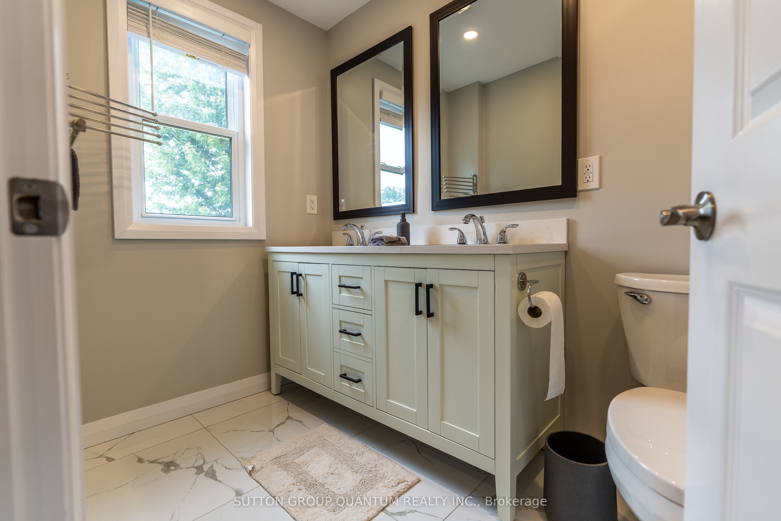 2118 Lakeshore Road Property Photo 22