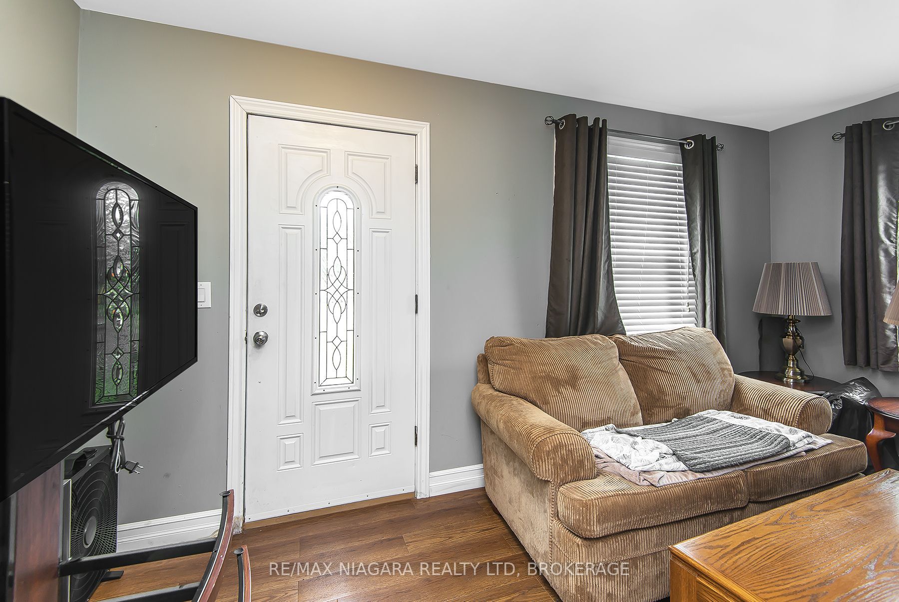 170 Hellems Avenue E Property Photo 5