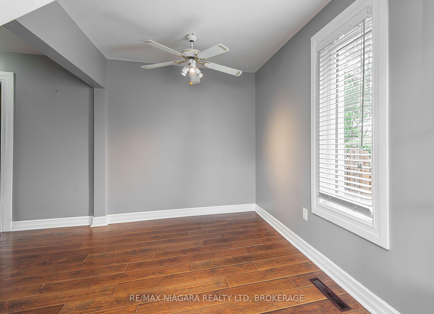 170 Hellems Avenue E Property Photo 9