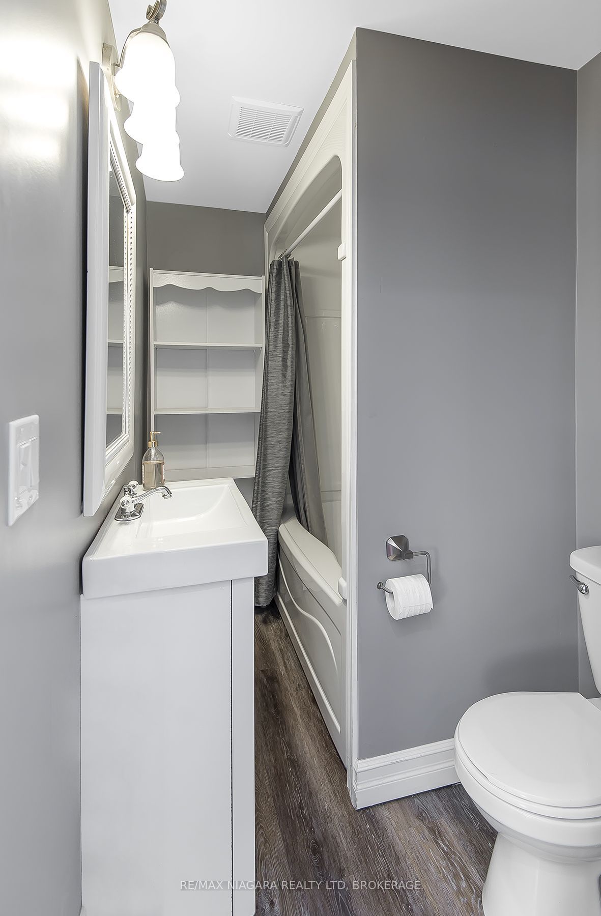 170 Hellems Avenue E Property Photo 15