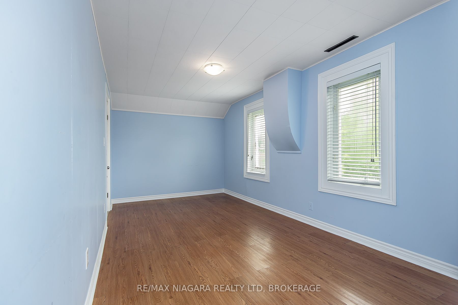 170 Hellems Avenue E Property Photo 29