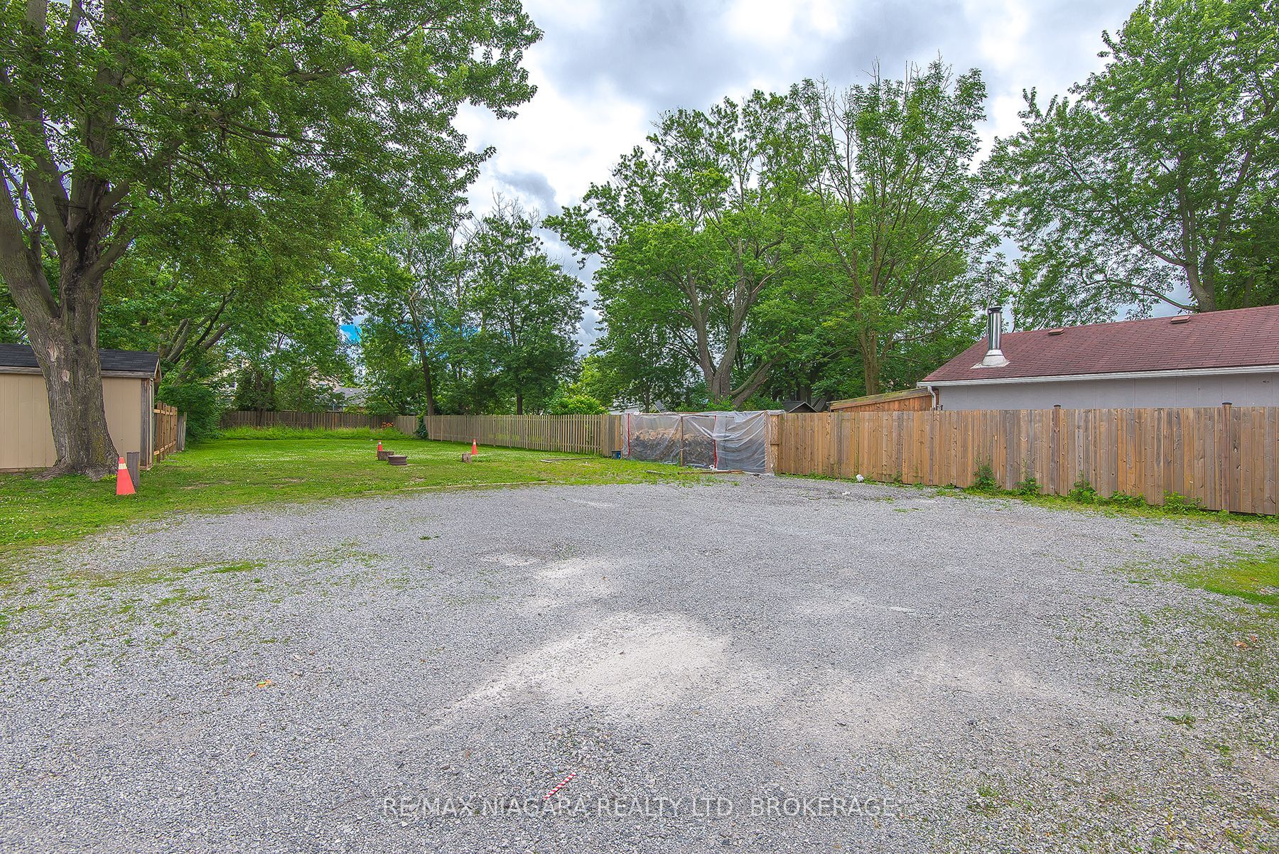 170 Hellems Avenue E Property Photo 41