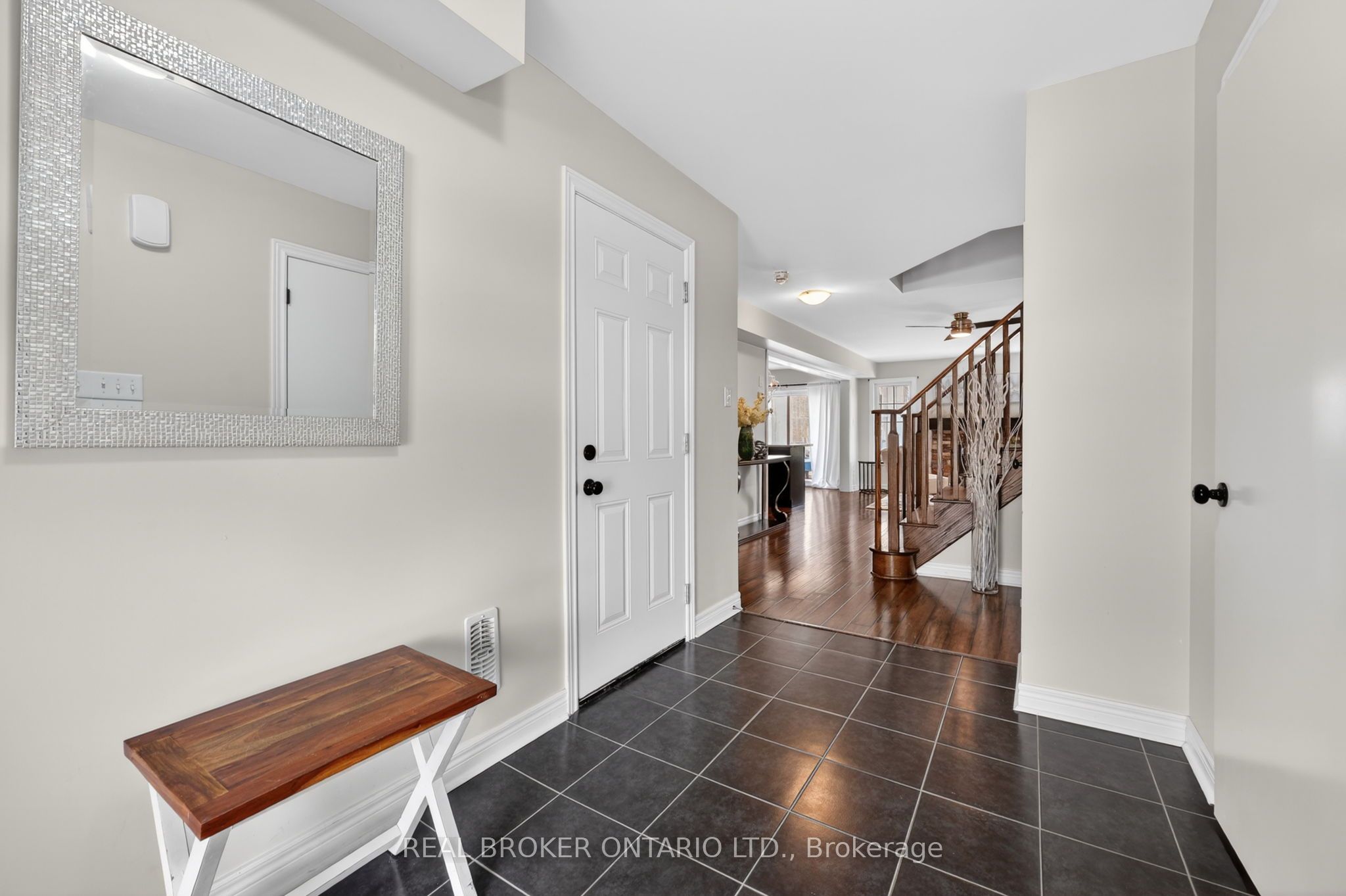 12 Masters Crescent Property Photo 3