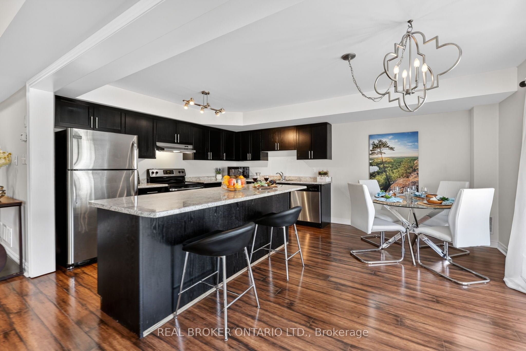 12 Masters Crescent Property Photo 8