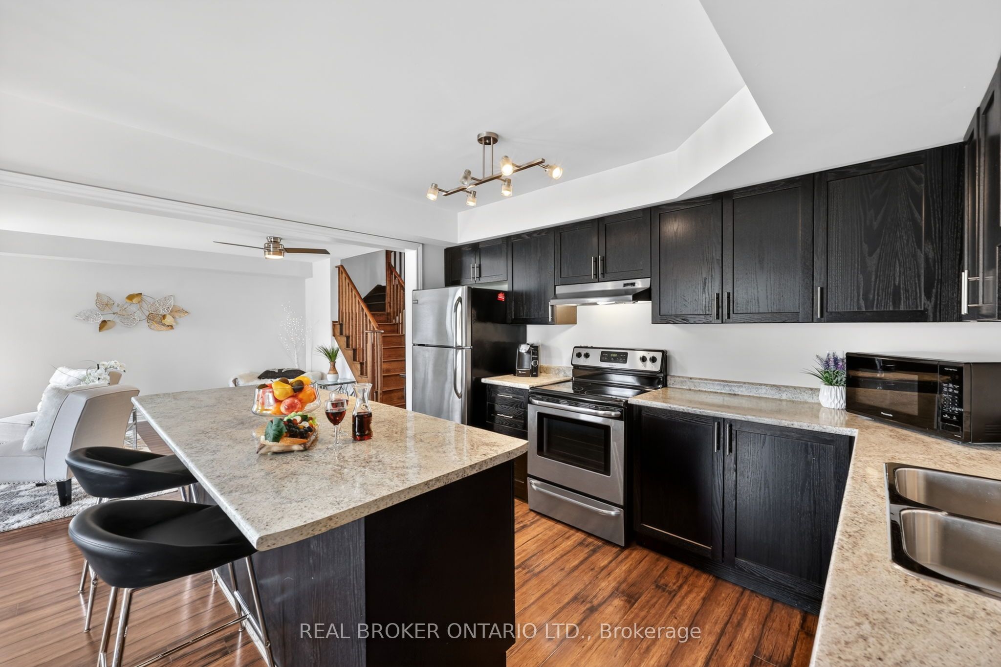 12 Masters Crescent Property Photo 9